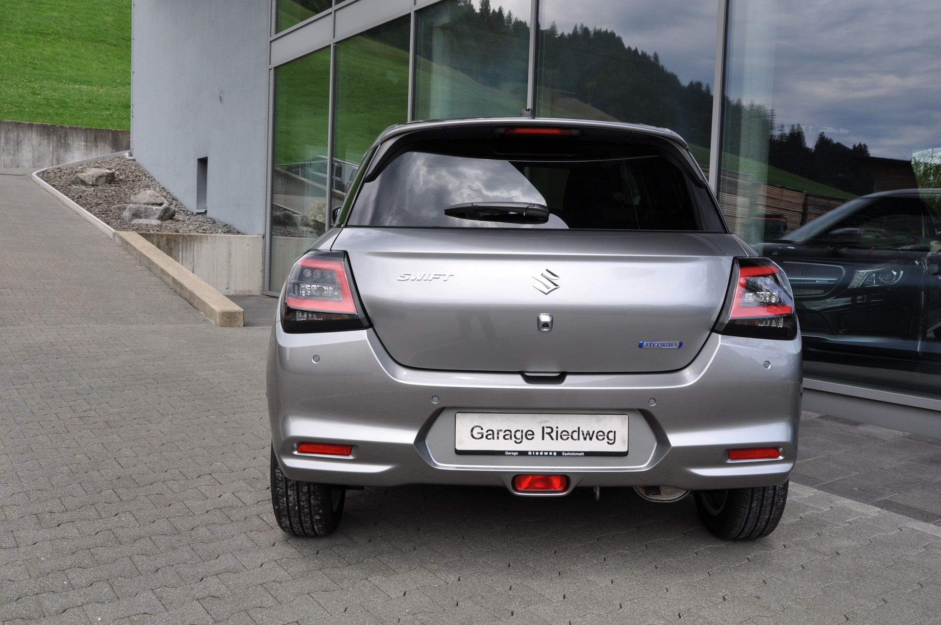 SUZUKI Swift 1.2 Compact Top Hybrid 4x4-image-8