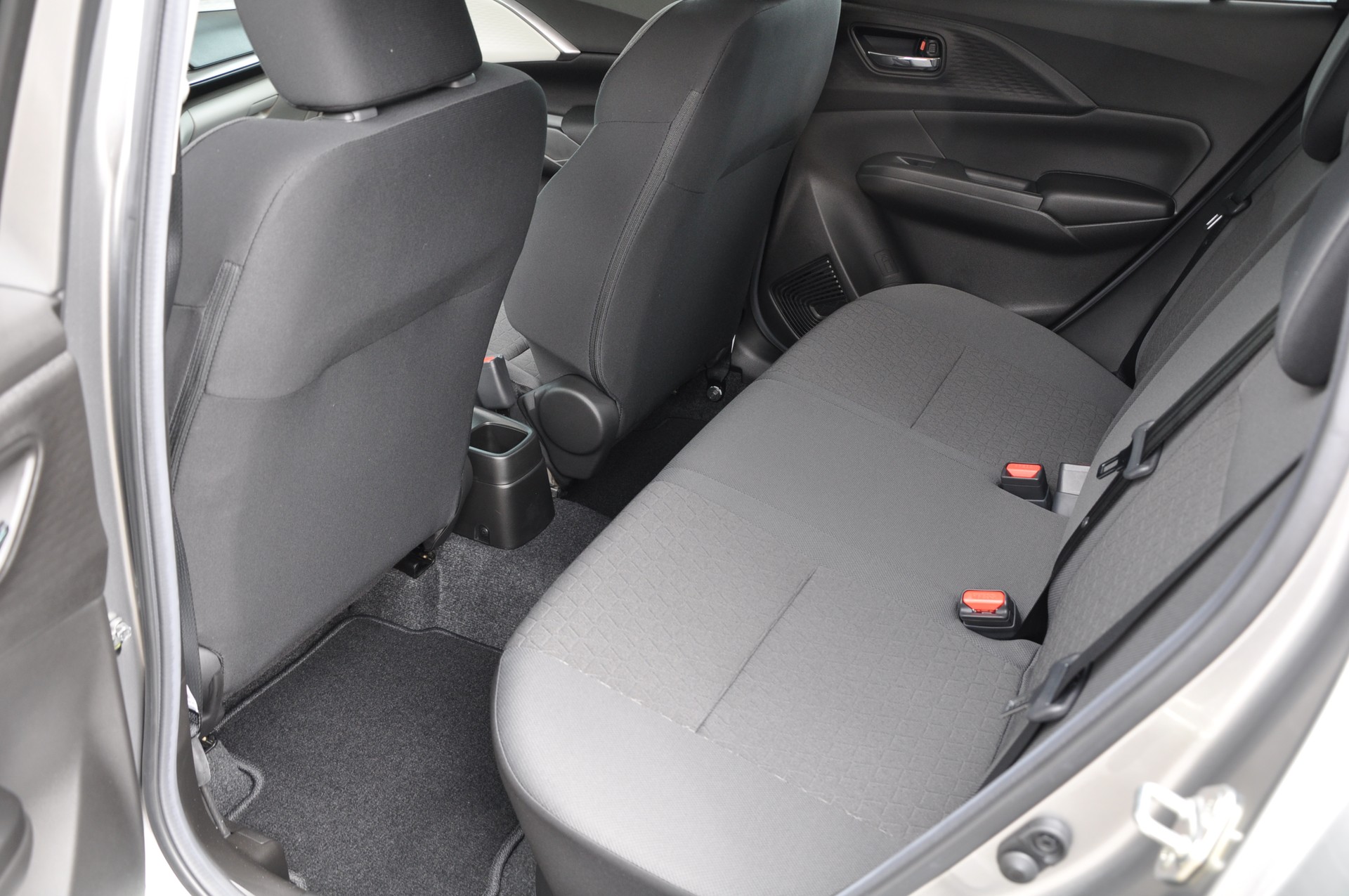 SUZUKI Swift 1.2 Compact Top Hybrid 4x4-image-13