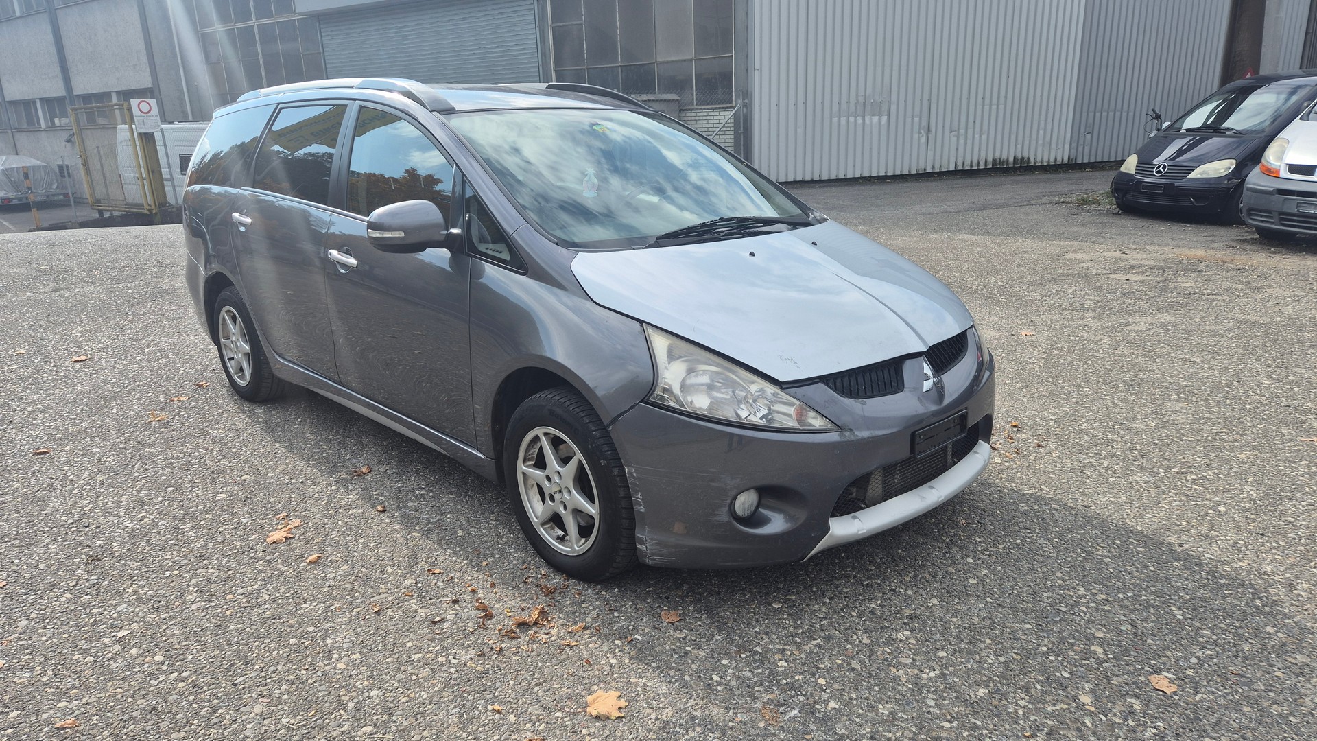 MITSUBISHI Grandis 2.0 16V DID Executive-image-3
