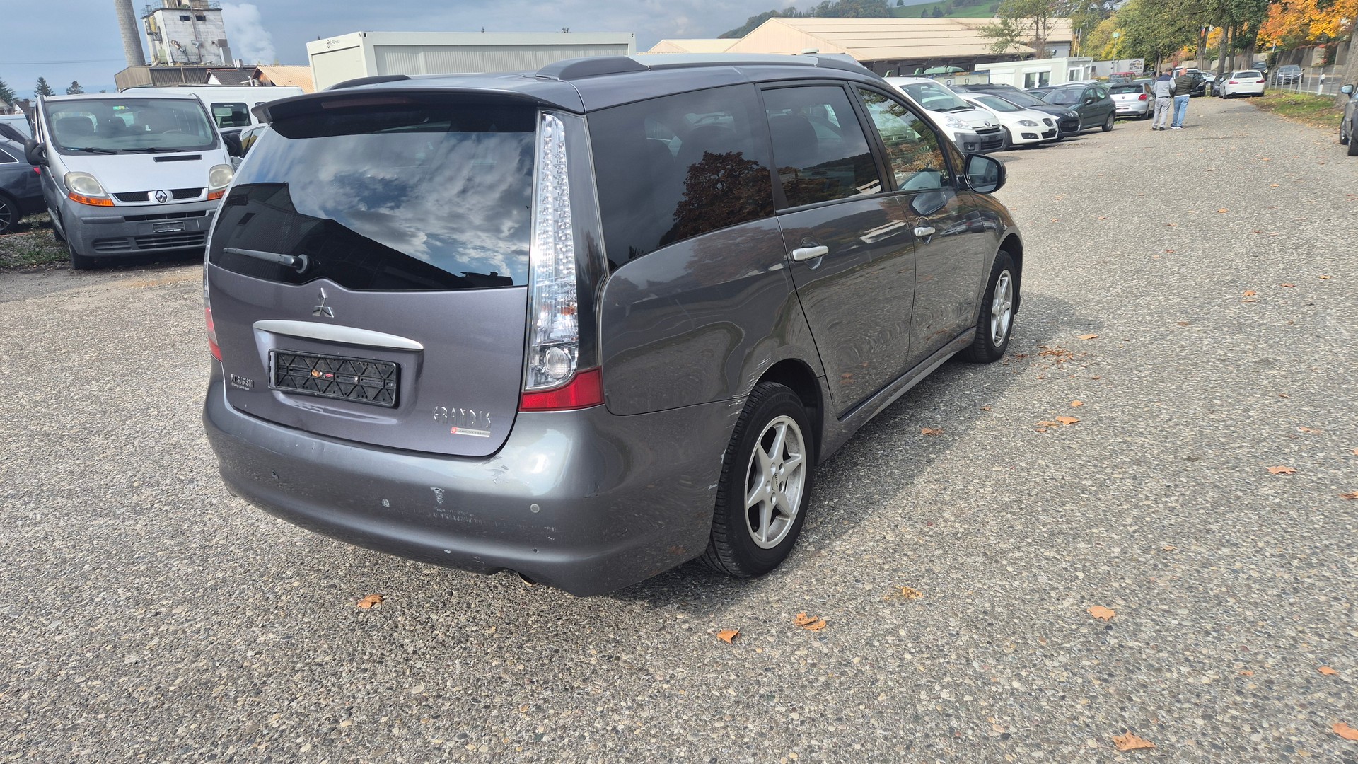 MITSUBISHI Grandis 2.0 16V DID Executive-image-5