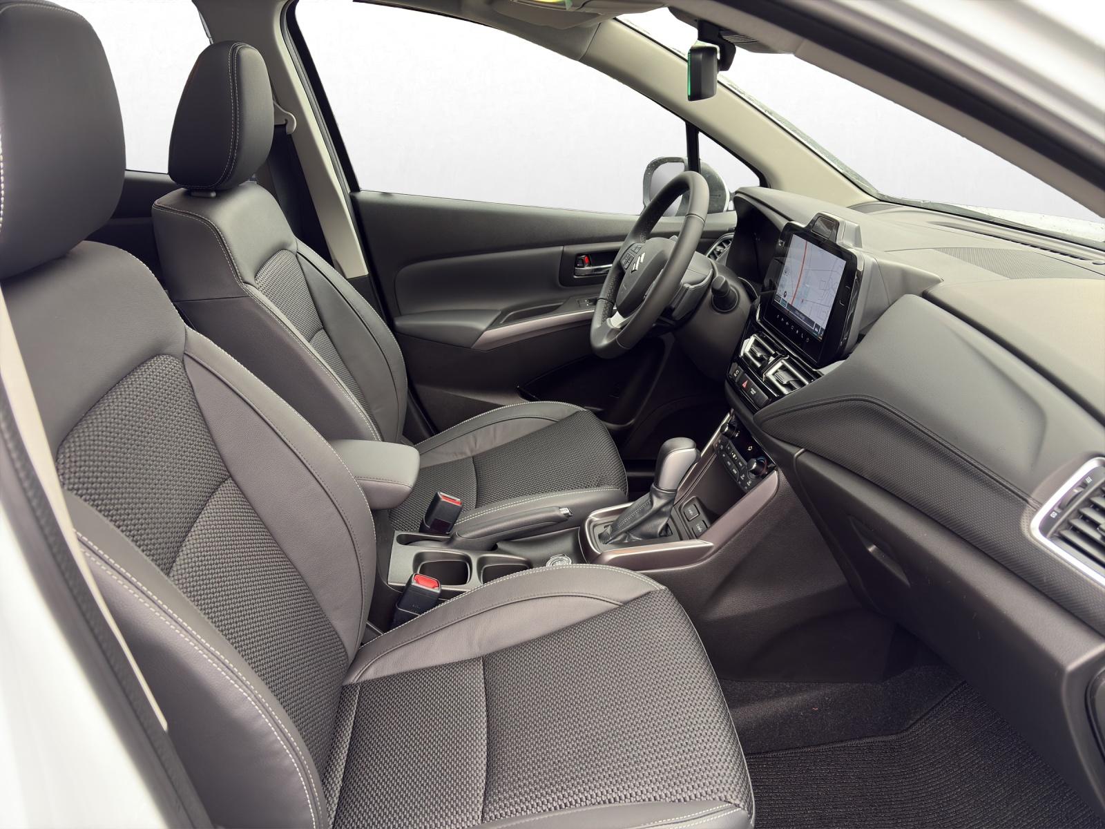 SUZUKI S-Cross 1.4 T Compact Top Hybrid 4x4-image-14
