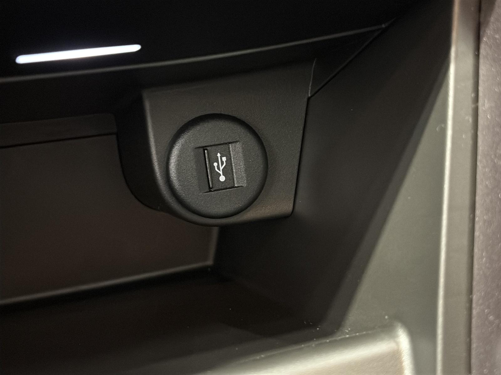 SUZUKI S-Cross 1.4 T Compact Top Hybrid 4x4-image-19