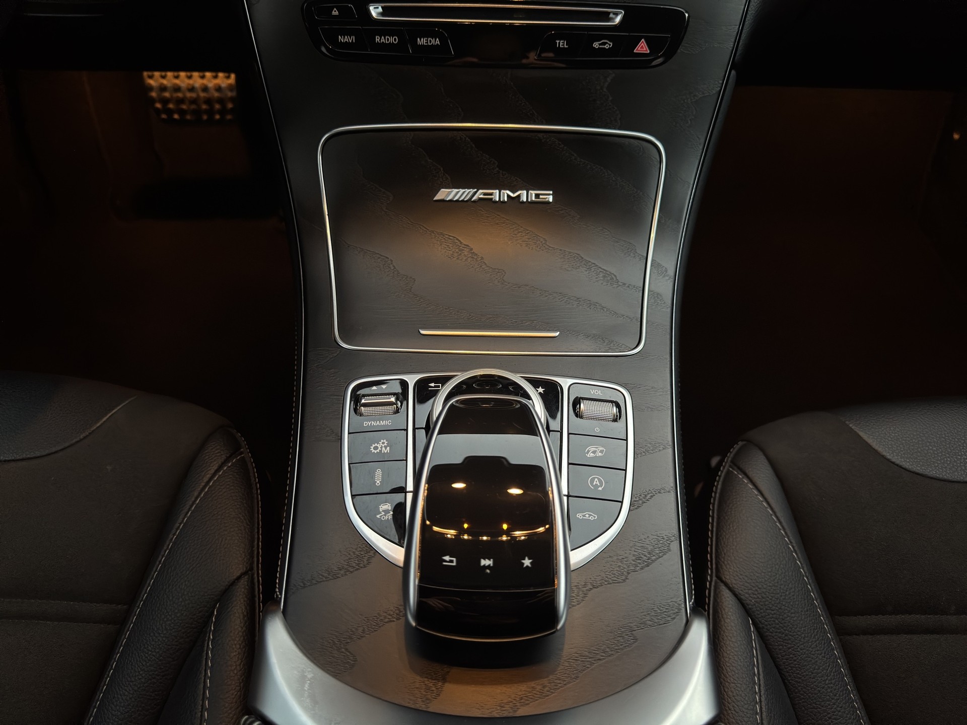MERCEDES-BENZ GLC 63 AMG 4Matic+ 9G-Tronic-image-13