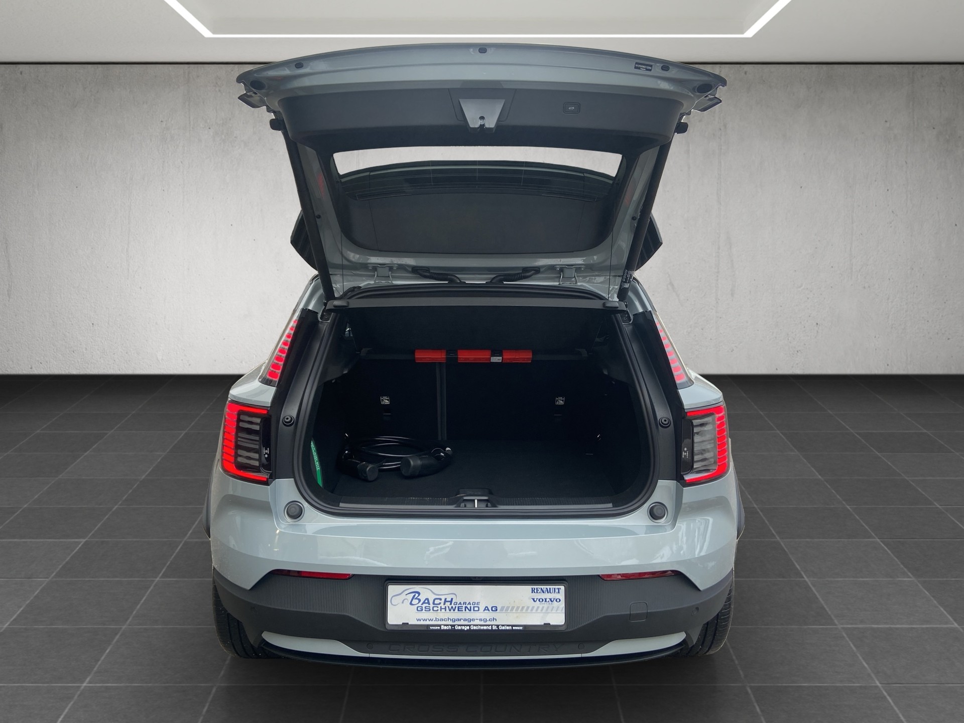 VOLVO EX30 CC E60 69kWh Twin Ultra Performance AWD-image-13