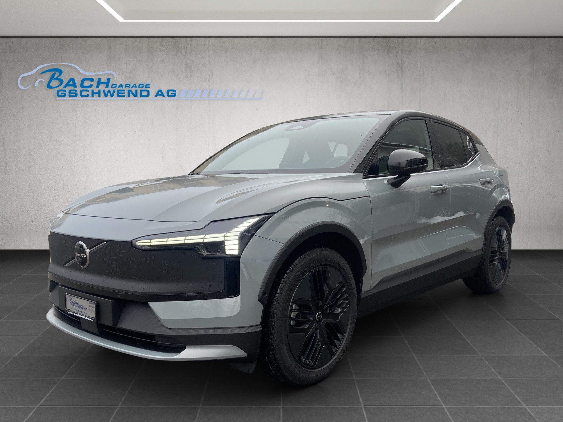 VOLVO EX30 CC E60 69kWh Twin Ultra Performance AWD-image-0