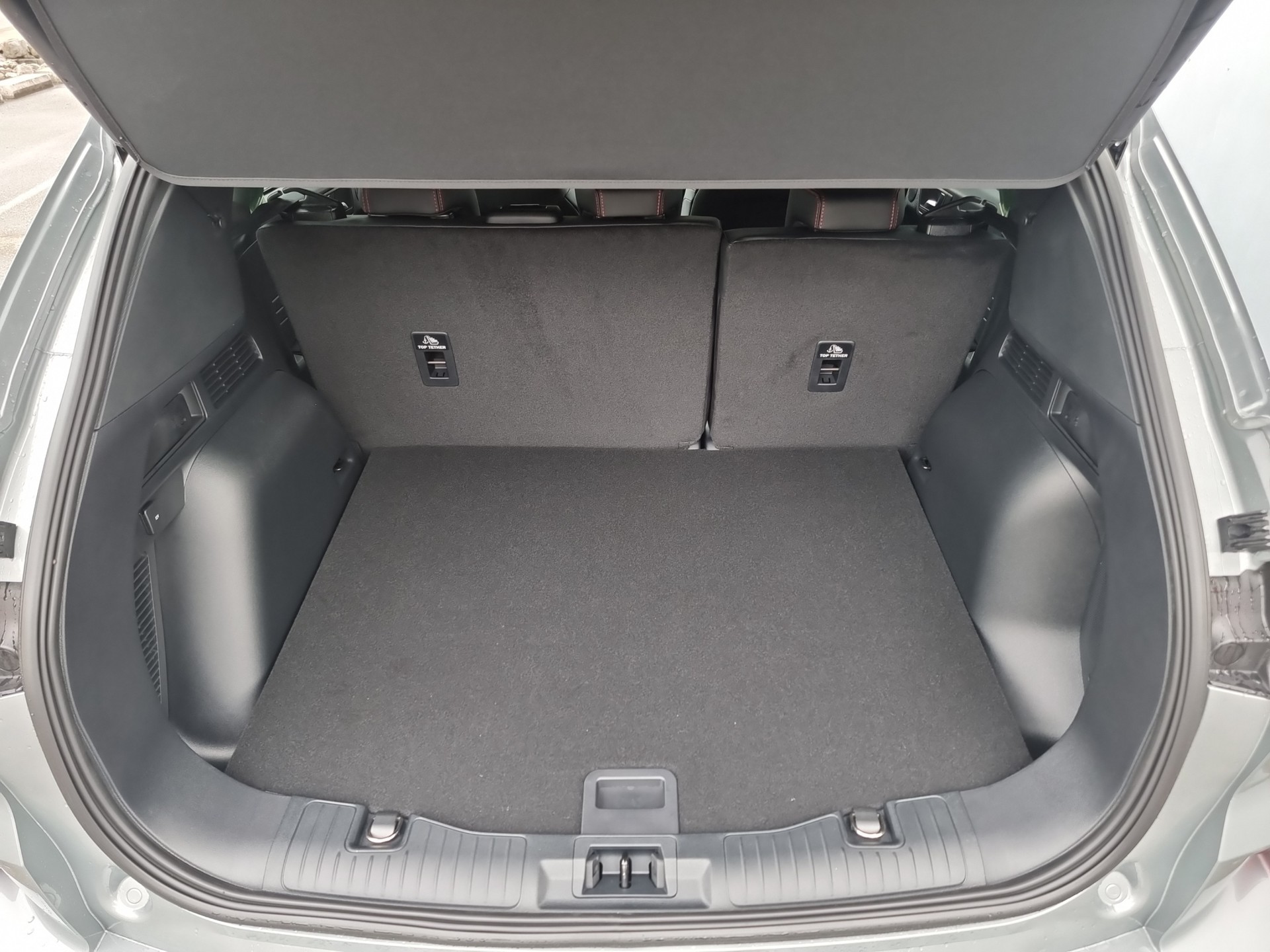 FORD Kuga 2.5 Plug-in Hybrid ST-Line X-image-15