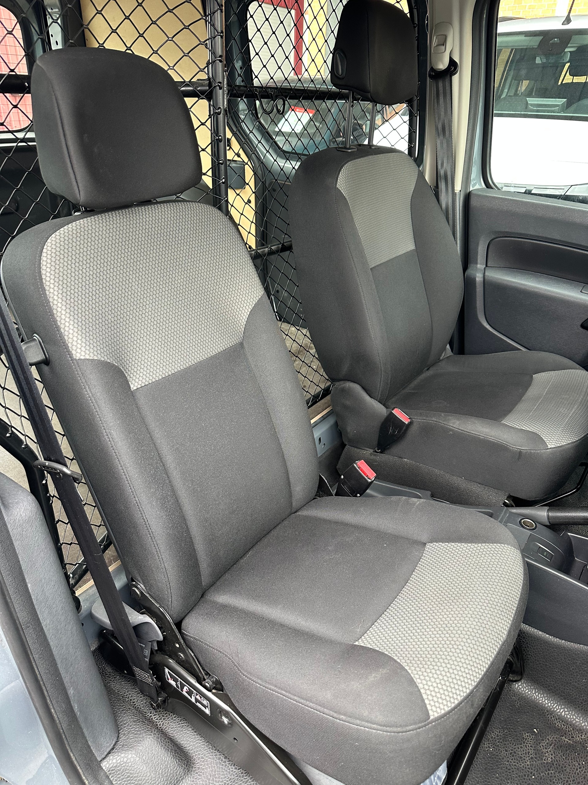 RENAULT Kangoo Medium dCi 80 ENERGY Business-image-6