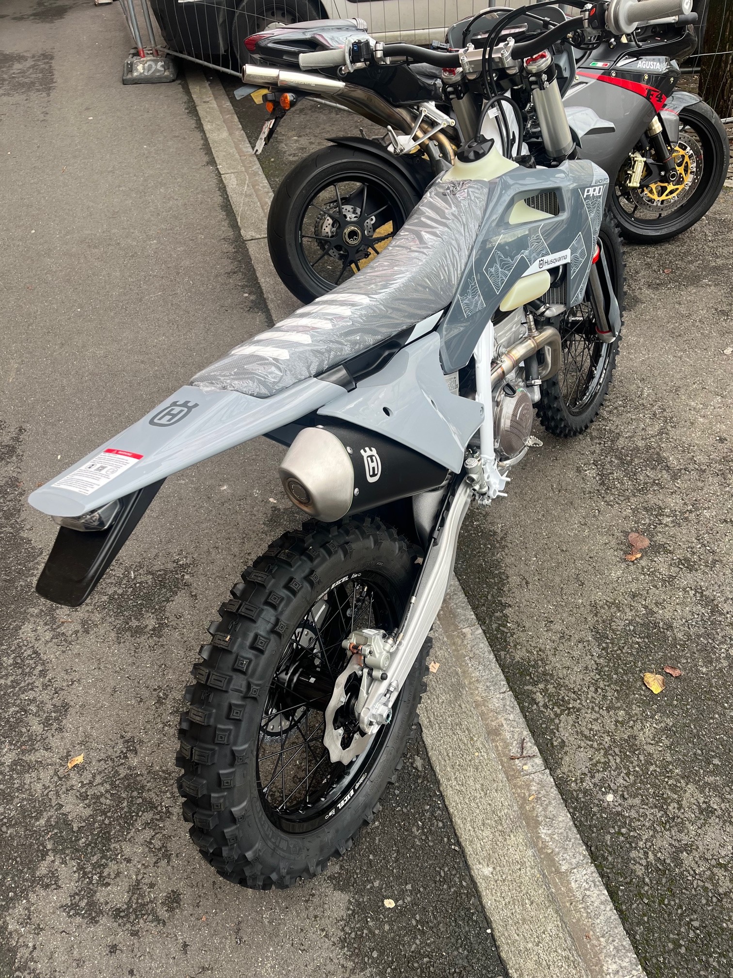 HUSQVARNA FE 350 pro 2026-image-2