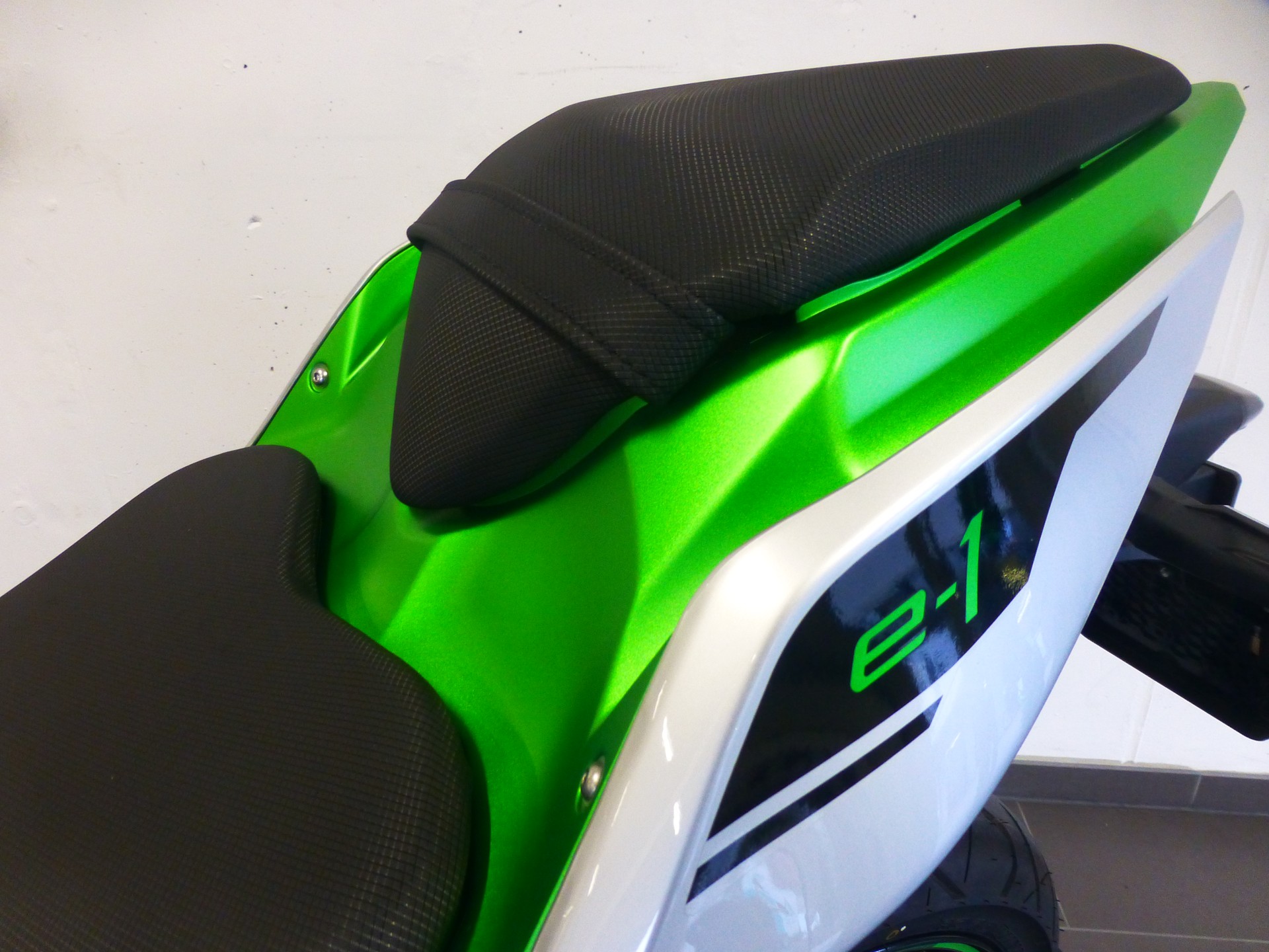 KAWASAKI Ninja e-1-image-10