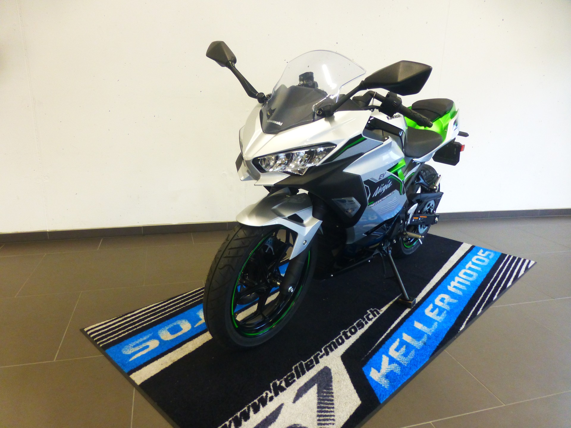 KAWASAKI Ninja e-1-image-4
