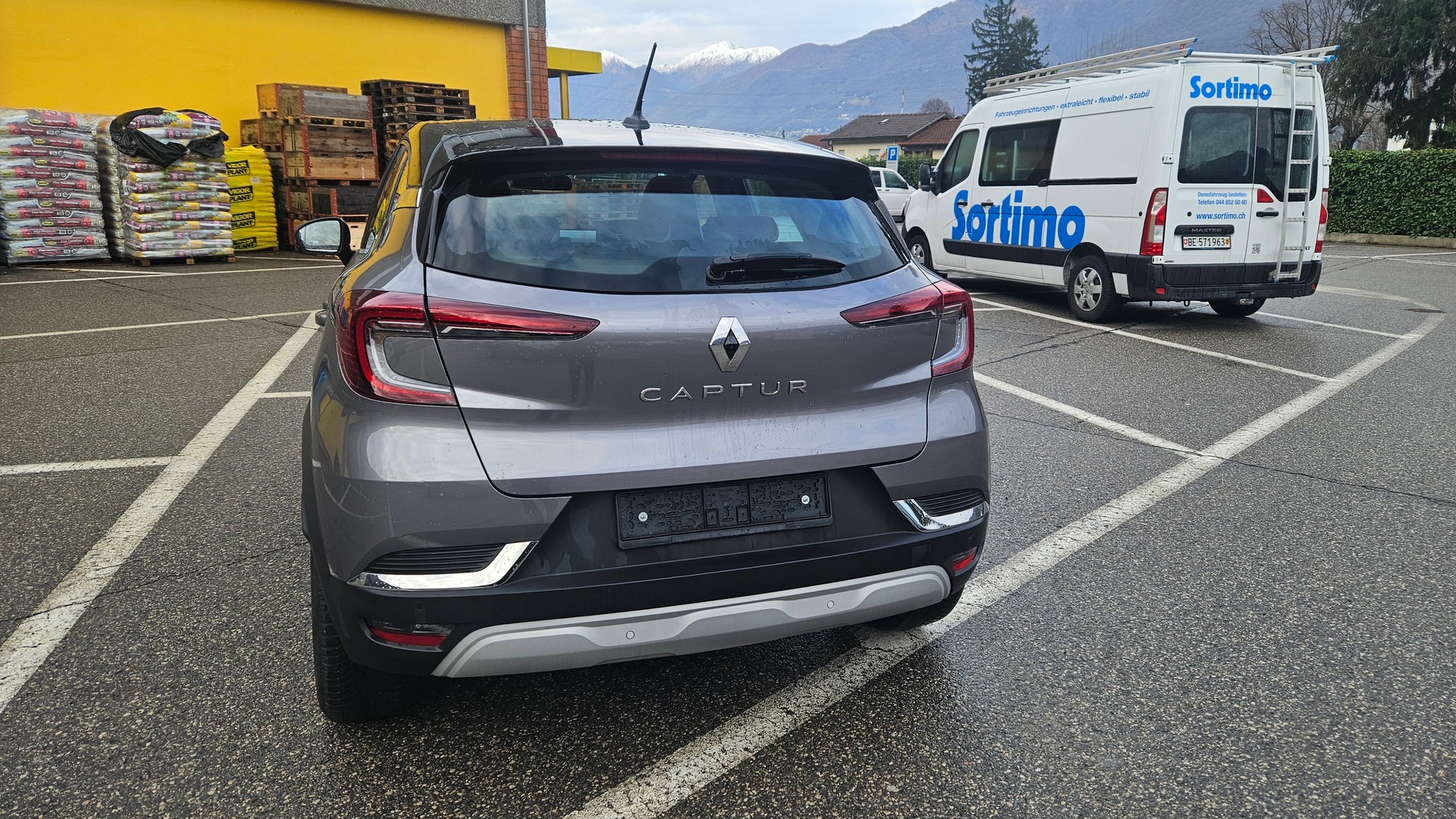 RENAULT Captur 1.3 TCe Techno EDC-image-3