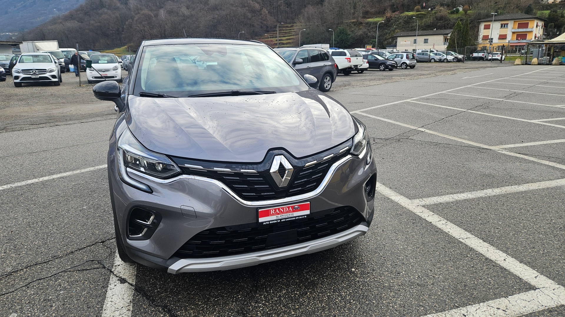 RENAULT Captur 1.3 TCe Techno EDC-image-1