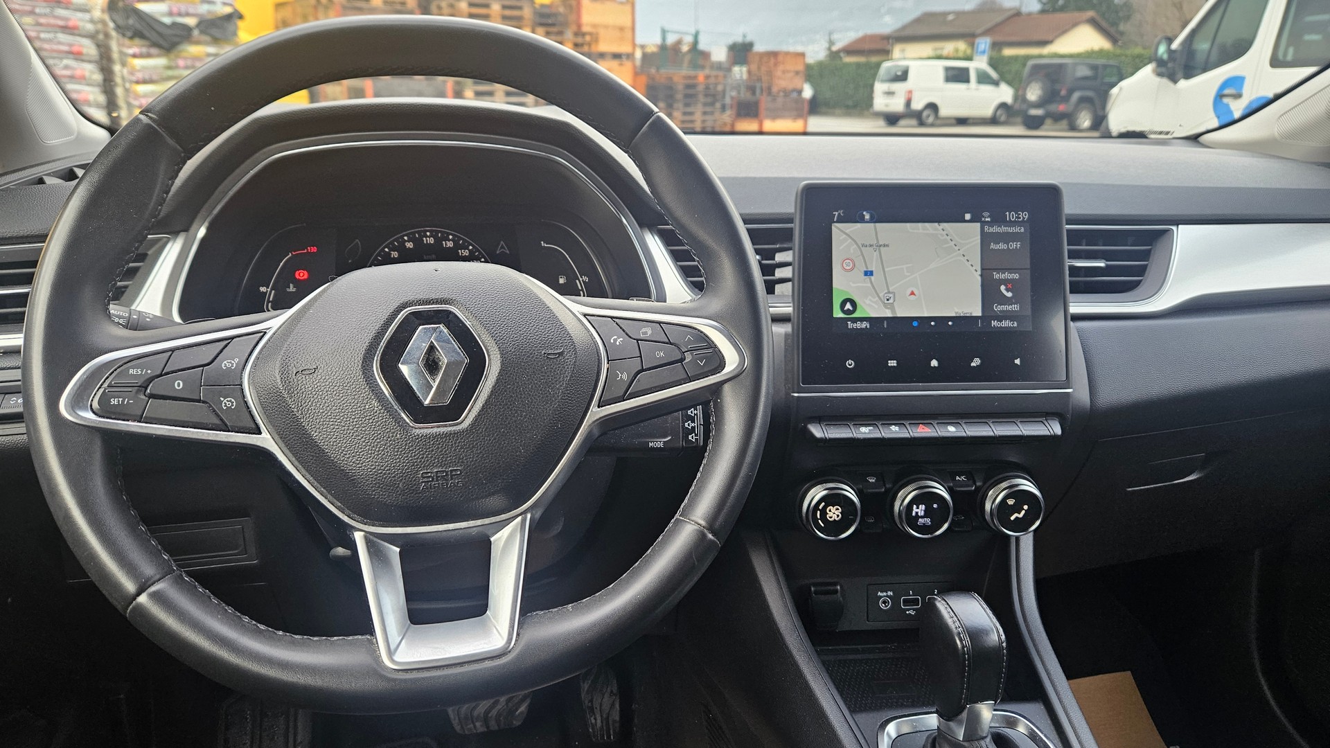 RENAULT Captur 1.3 TCe Techno EDC-image-8