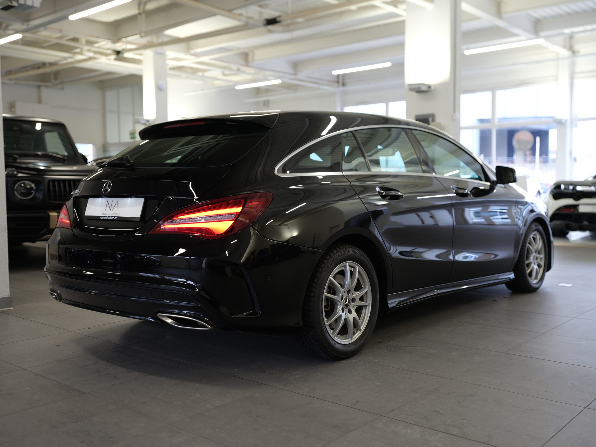 MERCEDES-BENZ CLA Shooting Brake 180 d Urban 7G-DCT-image-6