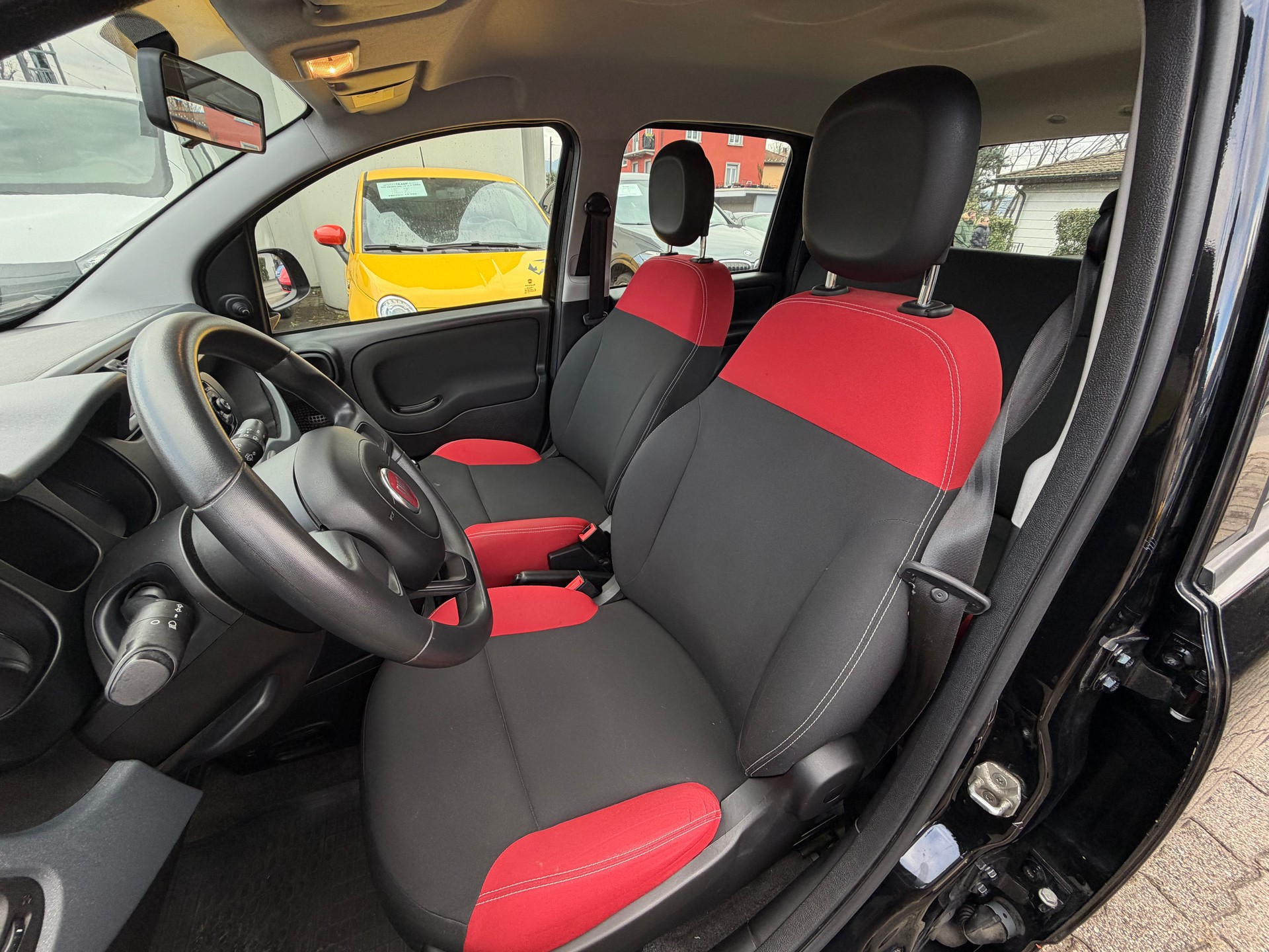 FIAT Panda 1.2 Lounge-image-8