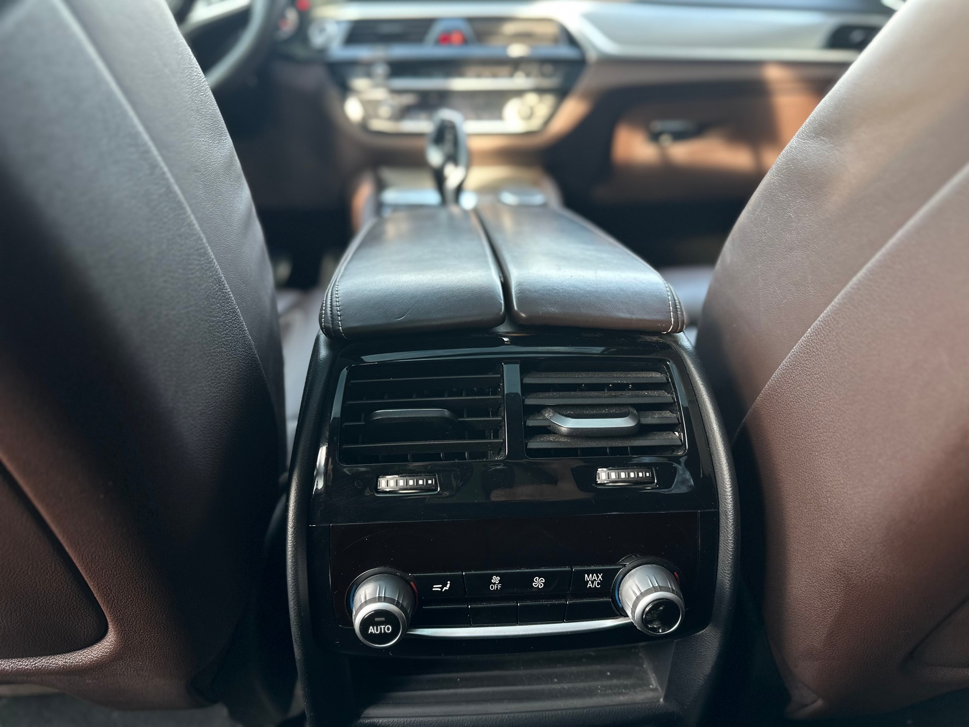 BMW 540d xDrive Touring M Sport Steptronic-image-10