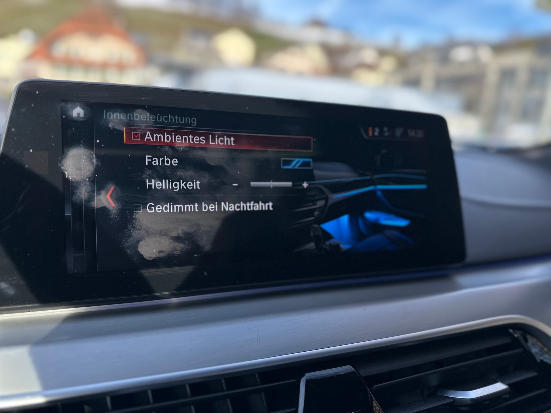 BMW 540d xDrive Touring M Sport Steptronic-image-12
