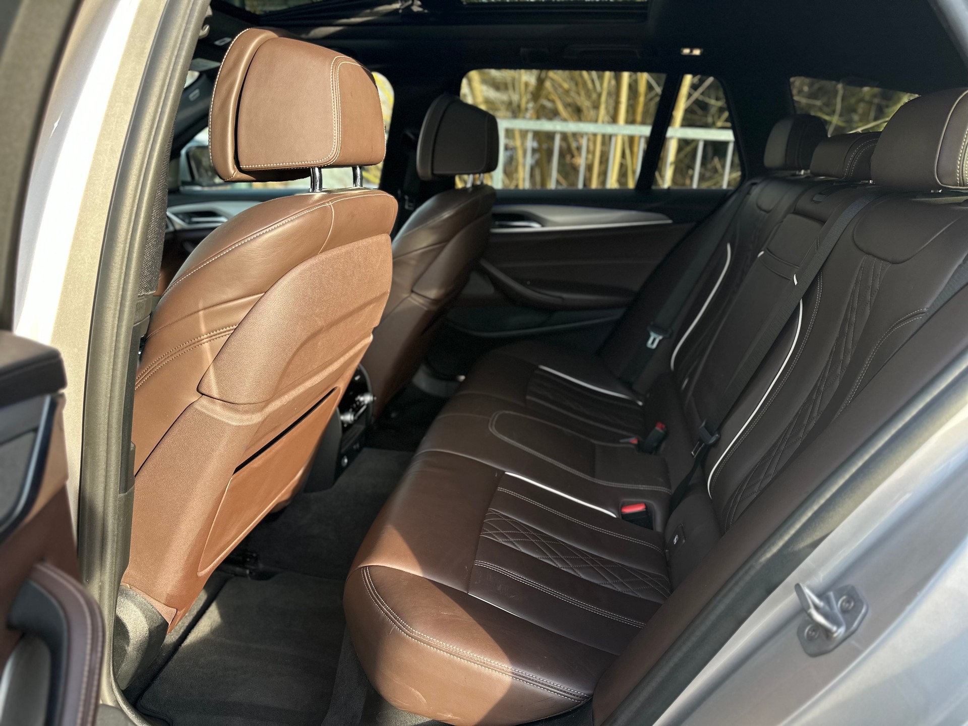 BMW 540d xDrive Touring M Sport Steptronic-image-9