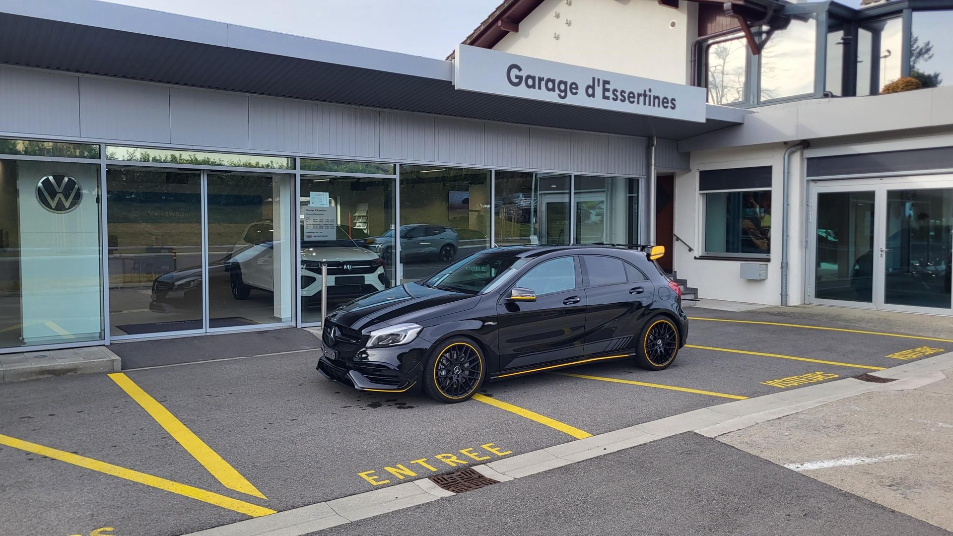 MERCEDES-BENZ A 45 AMG Yellow Night Edition 4Matic 7G-DCT