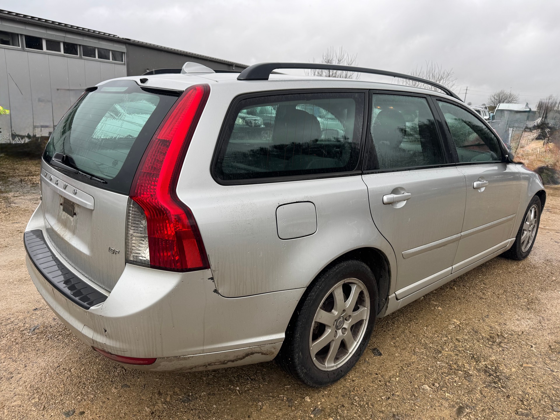VOLVO V50-image-3