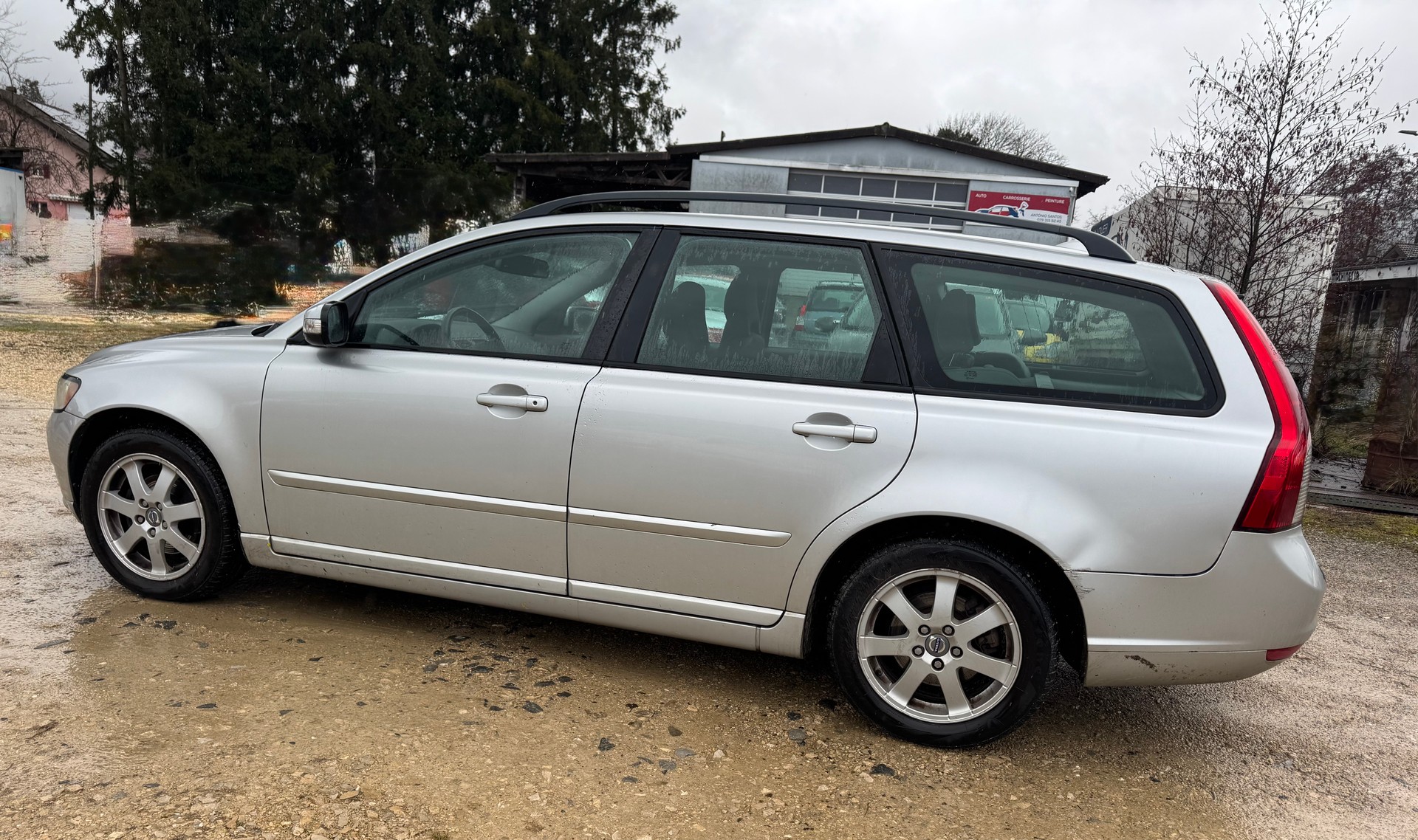 VOLVO V50-image-5