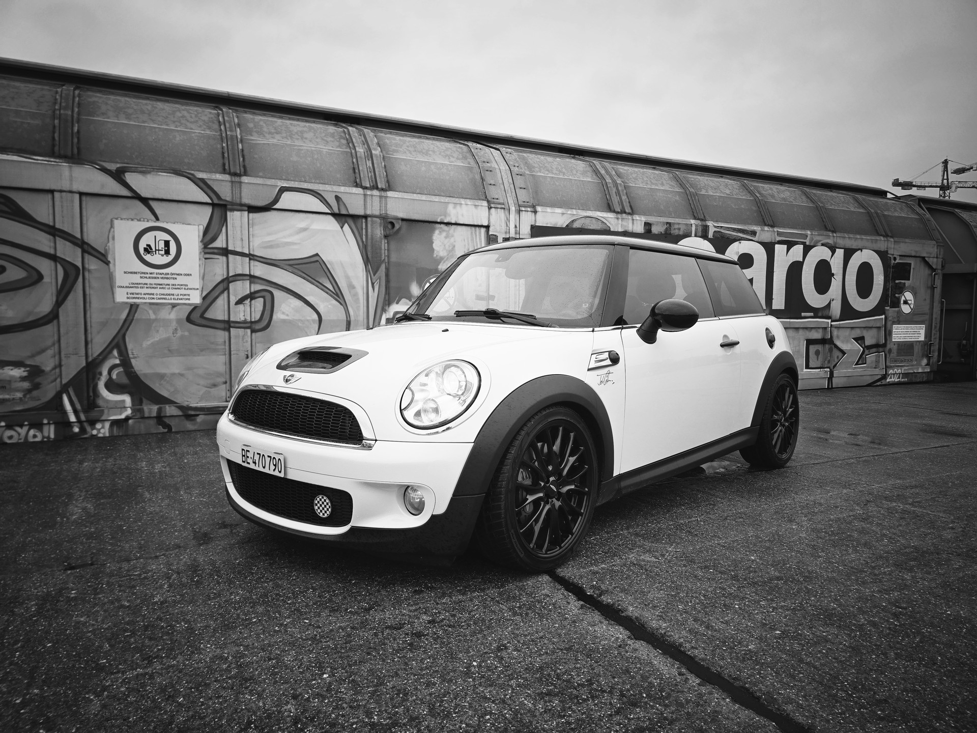 MINI Cooper John Cooper Works-image-13