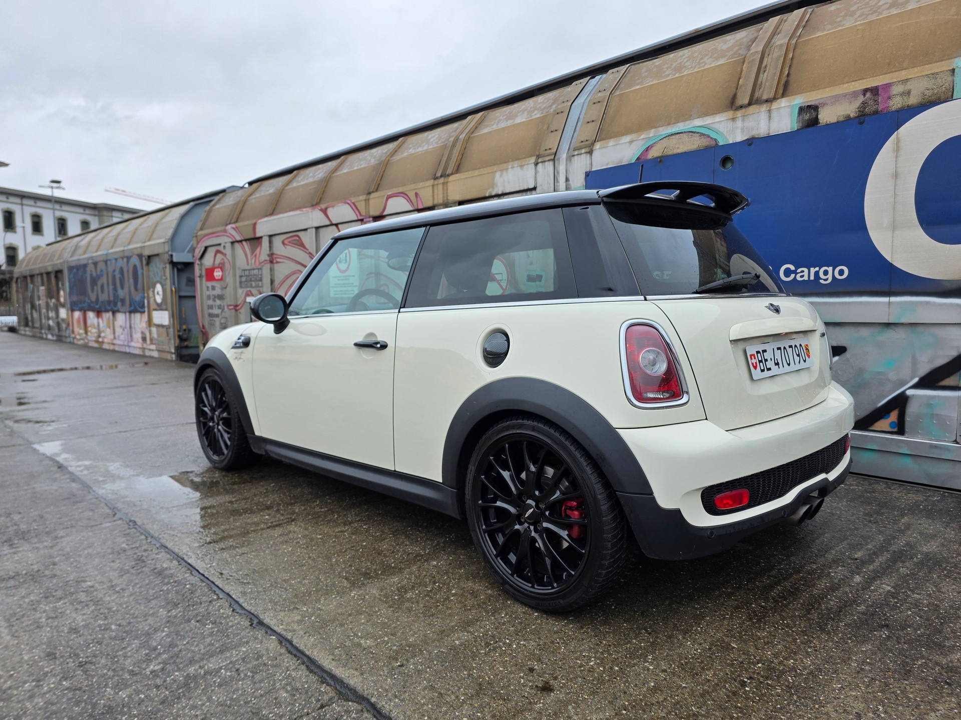 MINI Cooper John Cooper Works-image-1
