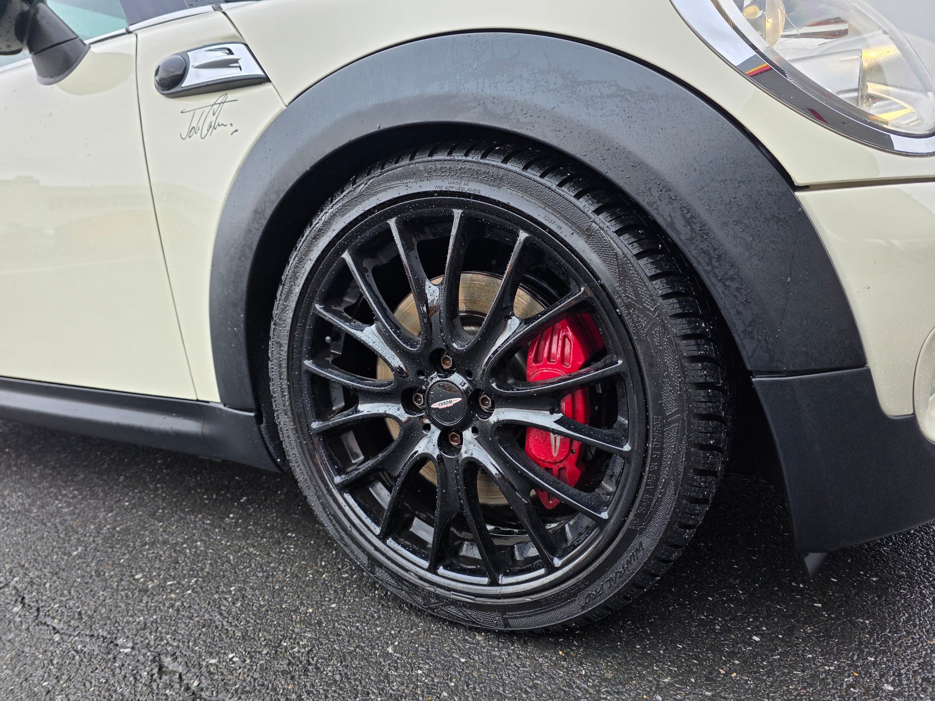 MINI Cooper John Cooper Works-image-3