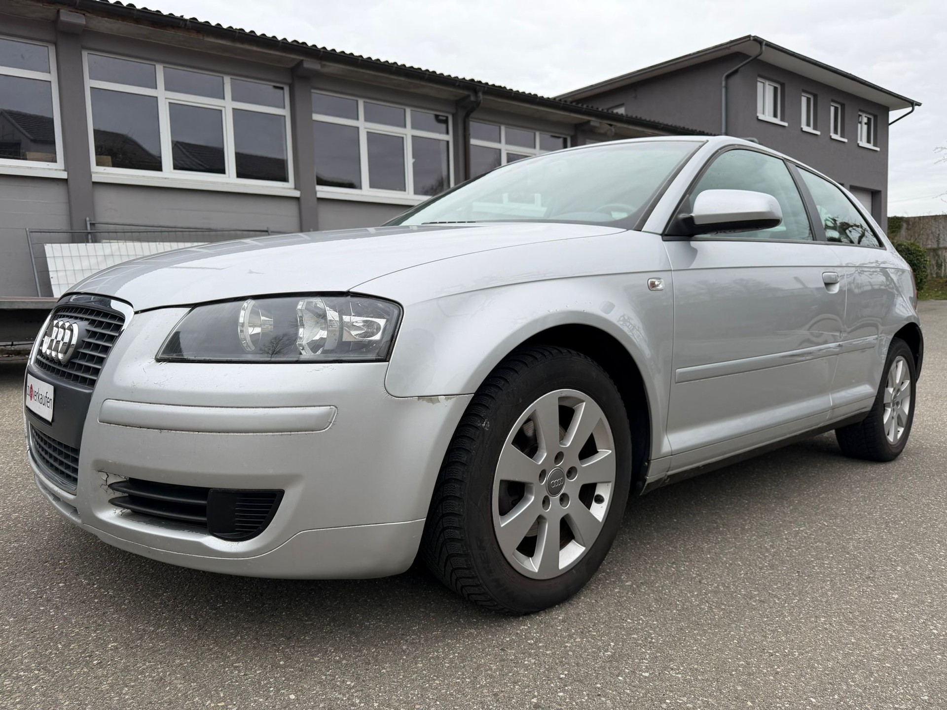 AUDI A3 Sportback 1.8 Turbo FSI Attraction-image-0