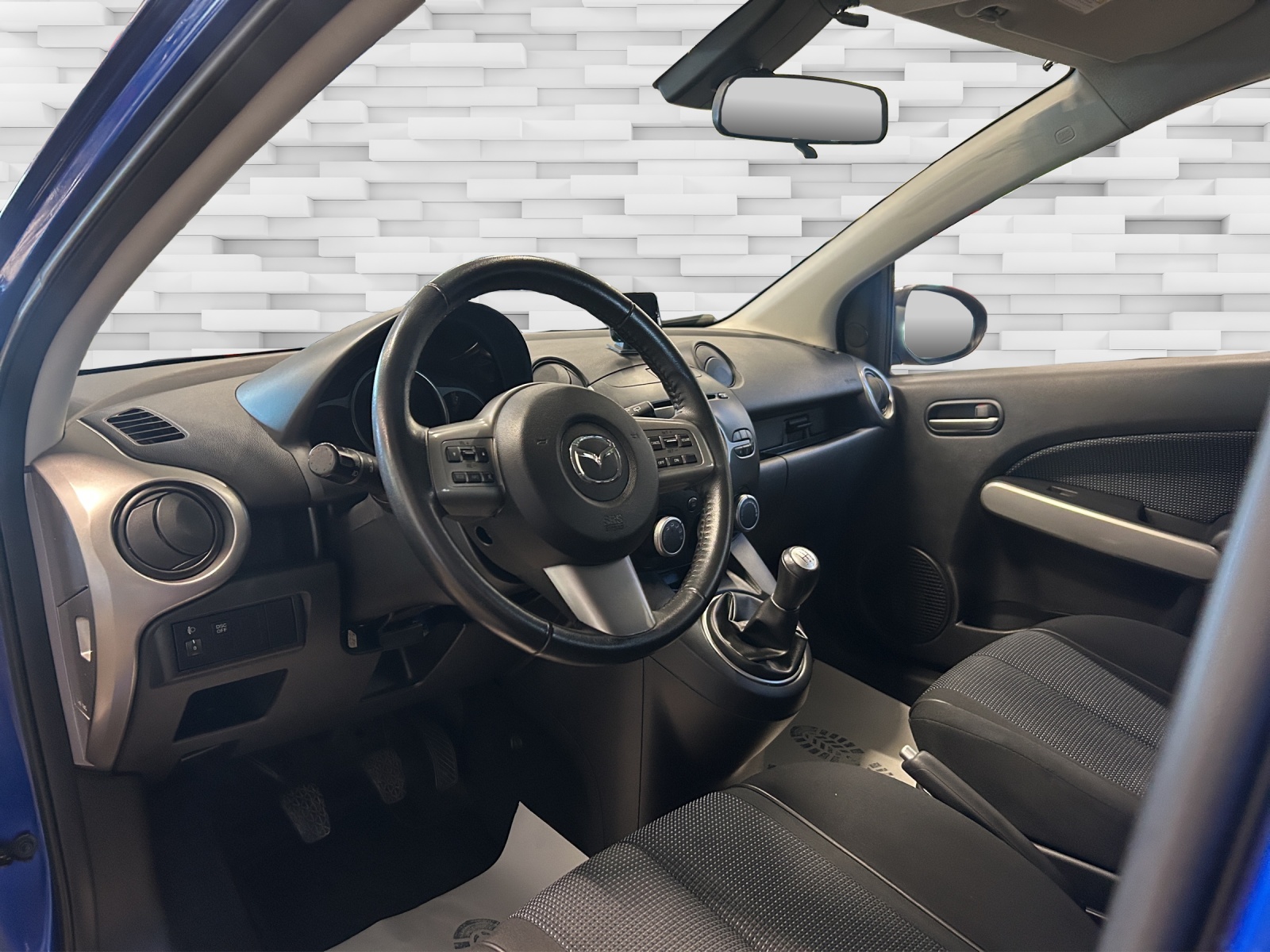 MAZDA 2 1.5i 16V Sport-image-6
