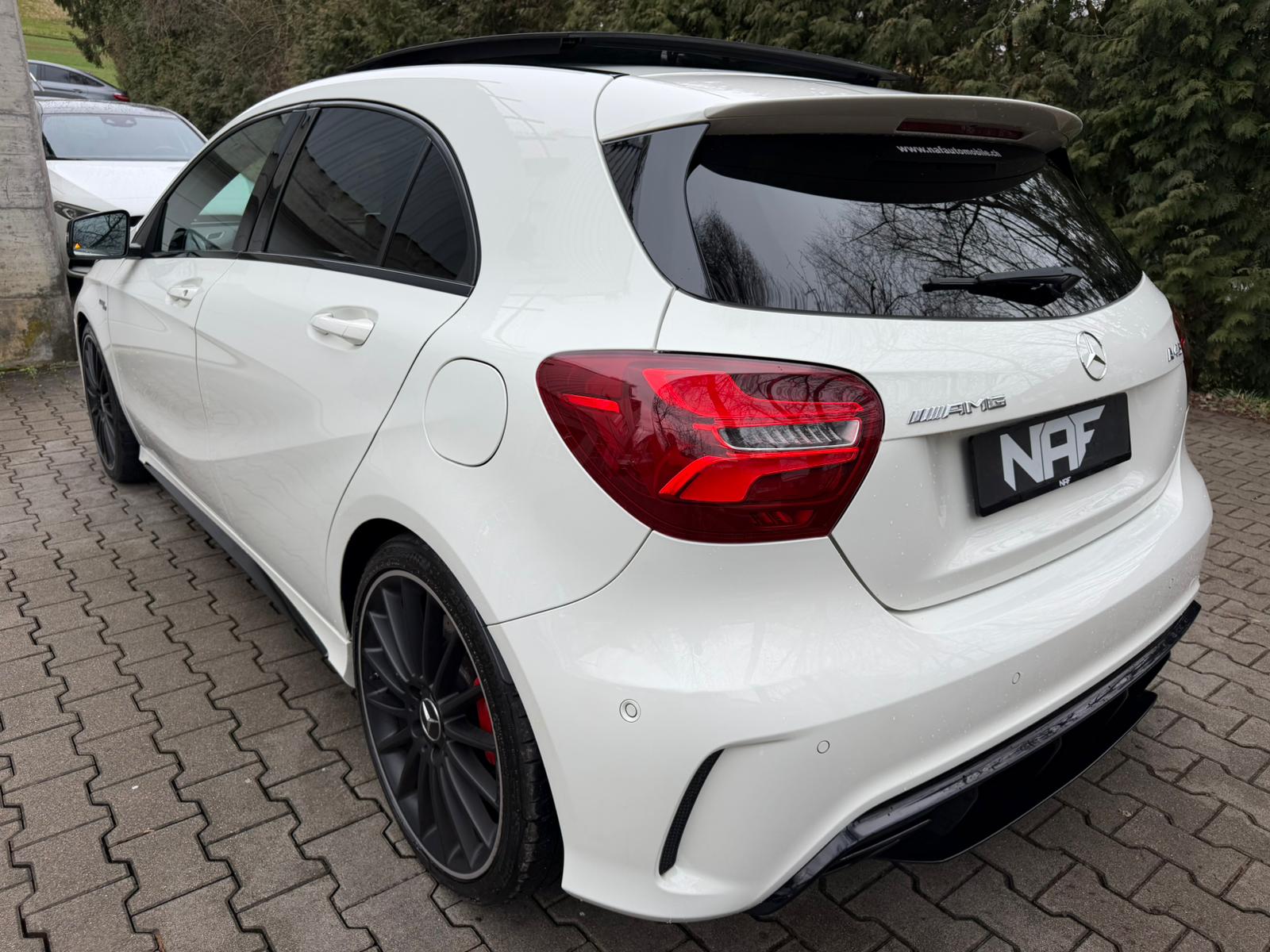 MERCEDES-BENZ A 45 AMG 4Matic Speedshift 7G-DCT-image-2