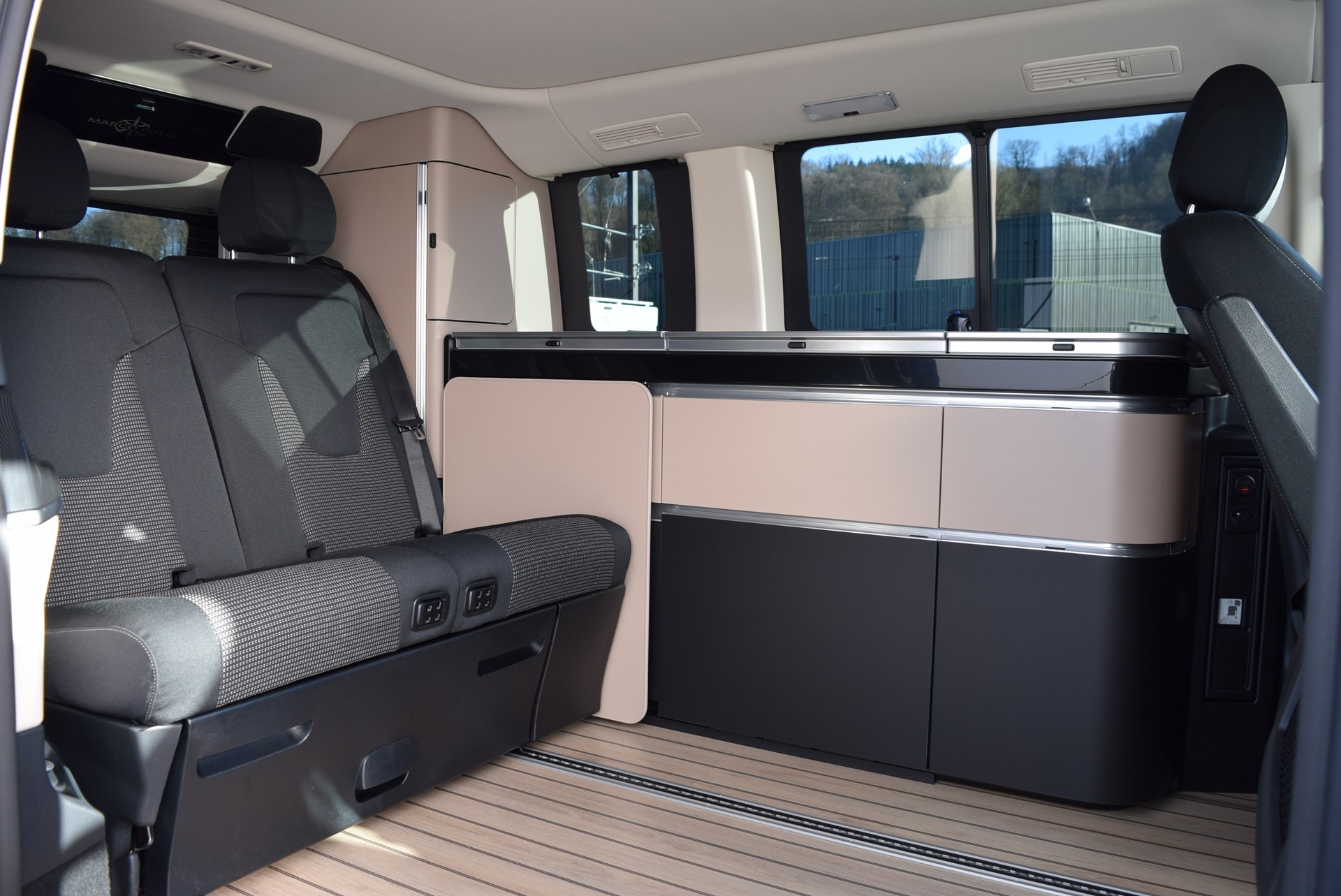 MERCEDES-BENZ Marco Polo 250 d 4M Automat-image-8