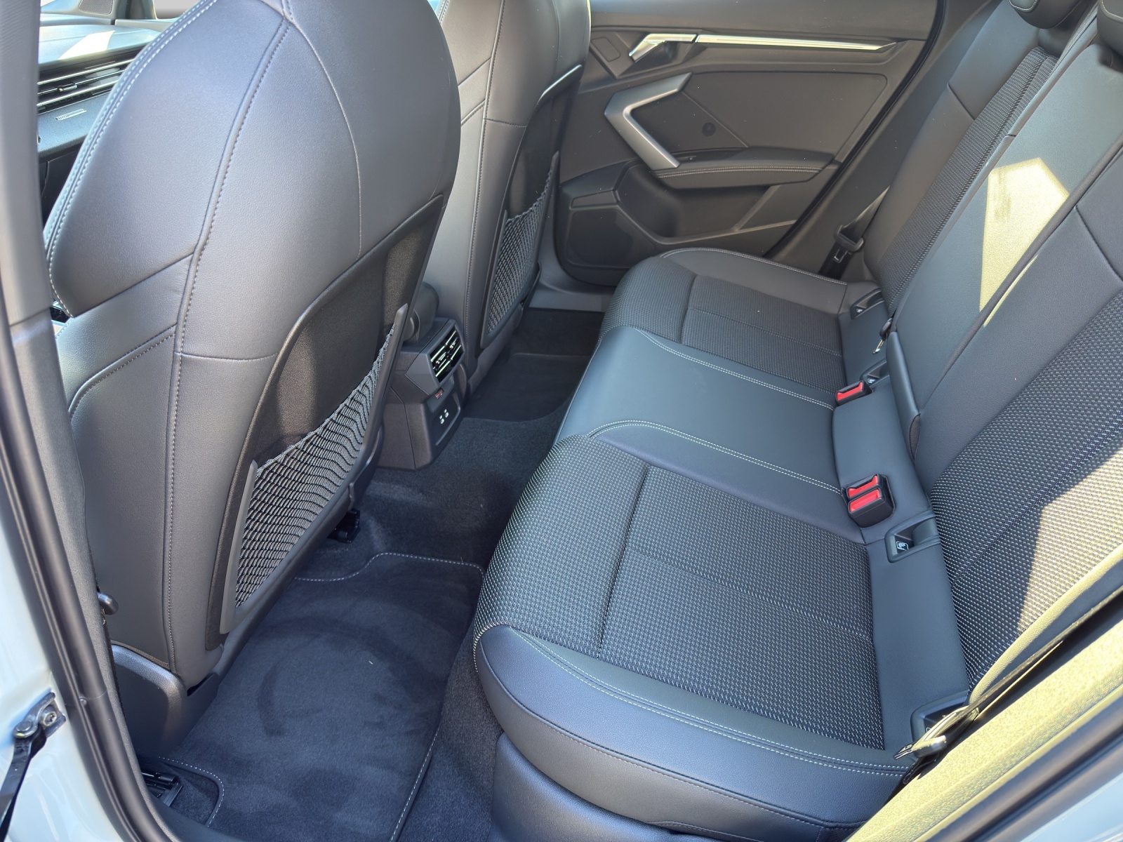 AUDI A3 Sportback TFSI e 150 kW Attraction S-tronic-image-11