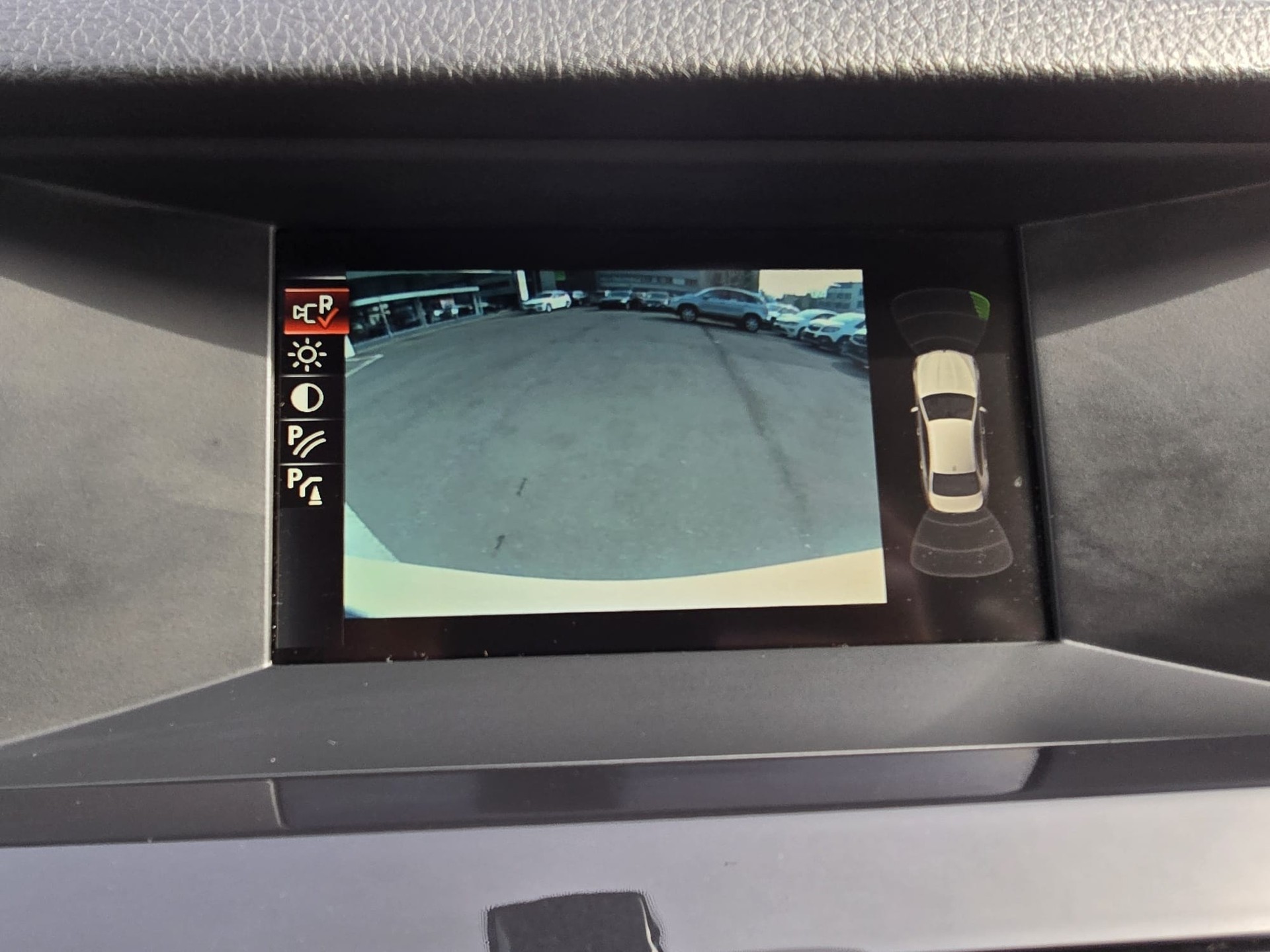 BMW 520D-image-21