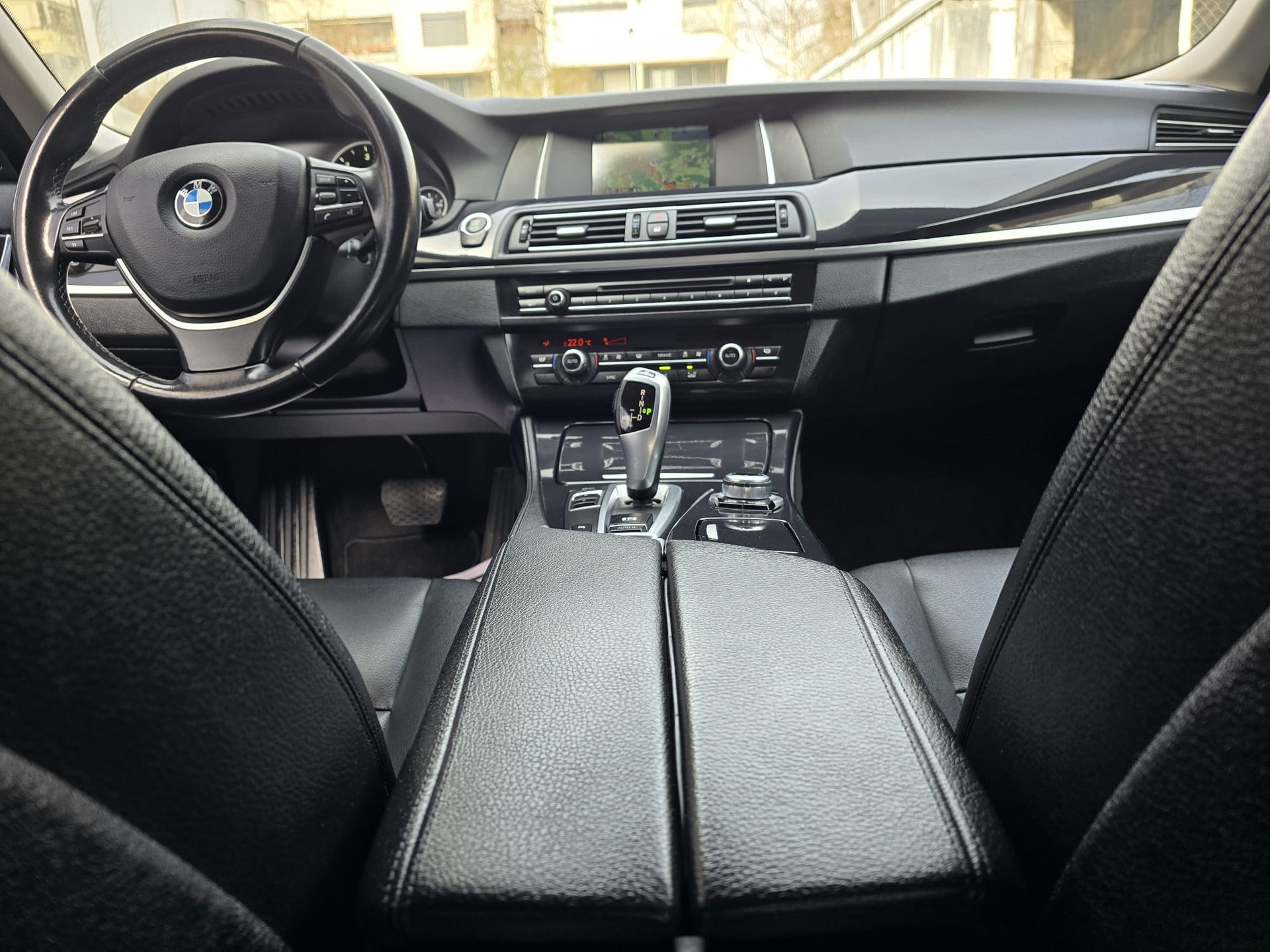 BMW 520D-image-9