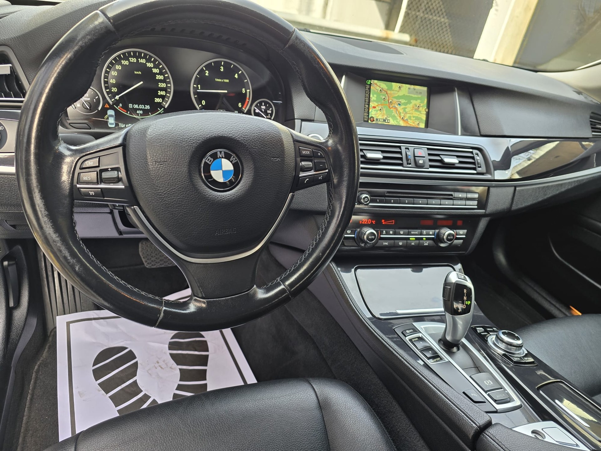 BMW 520D-image-8