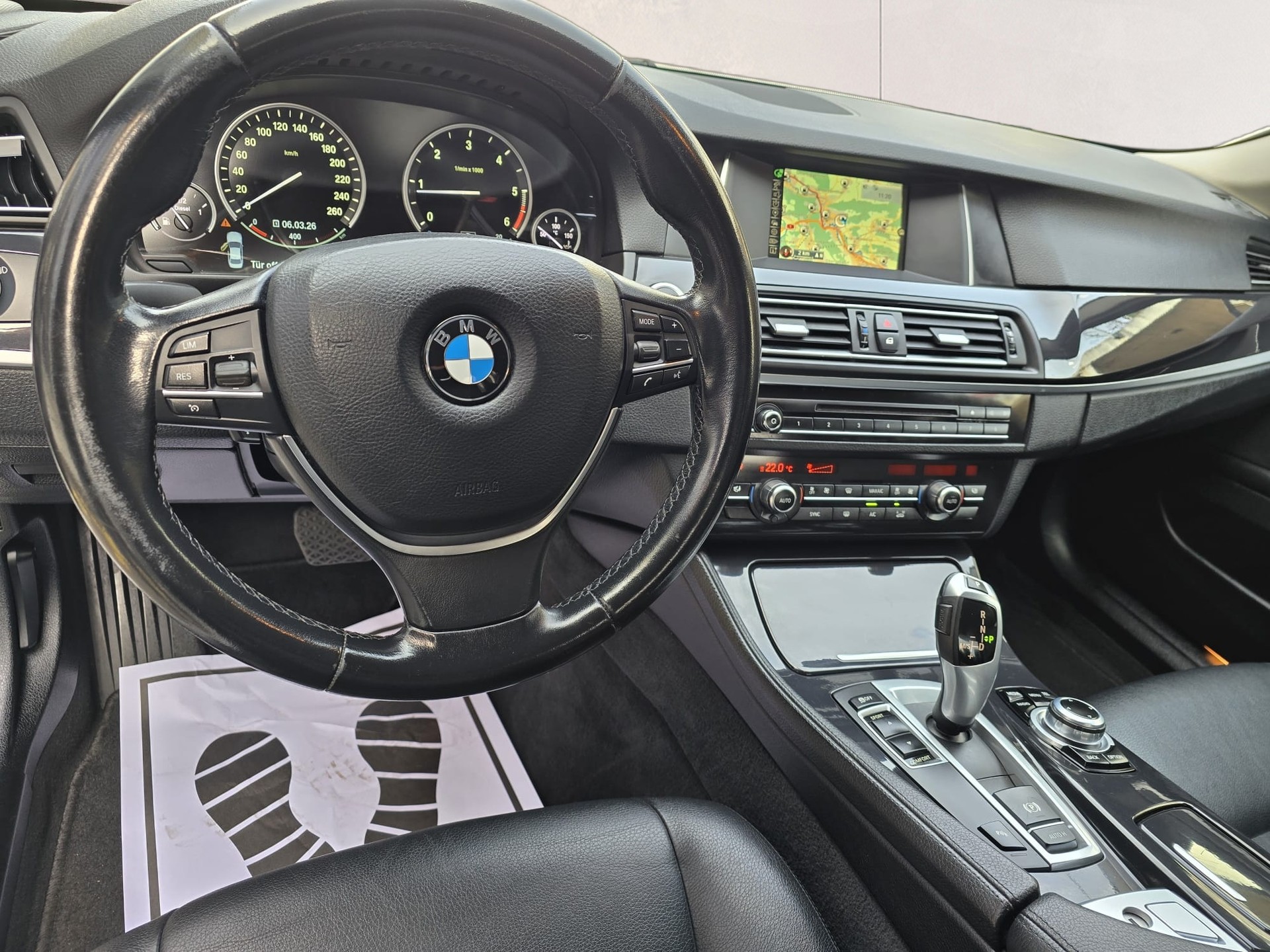 BMW 520D-image-8