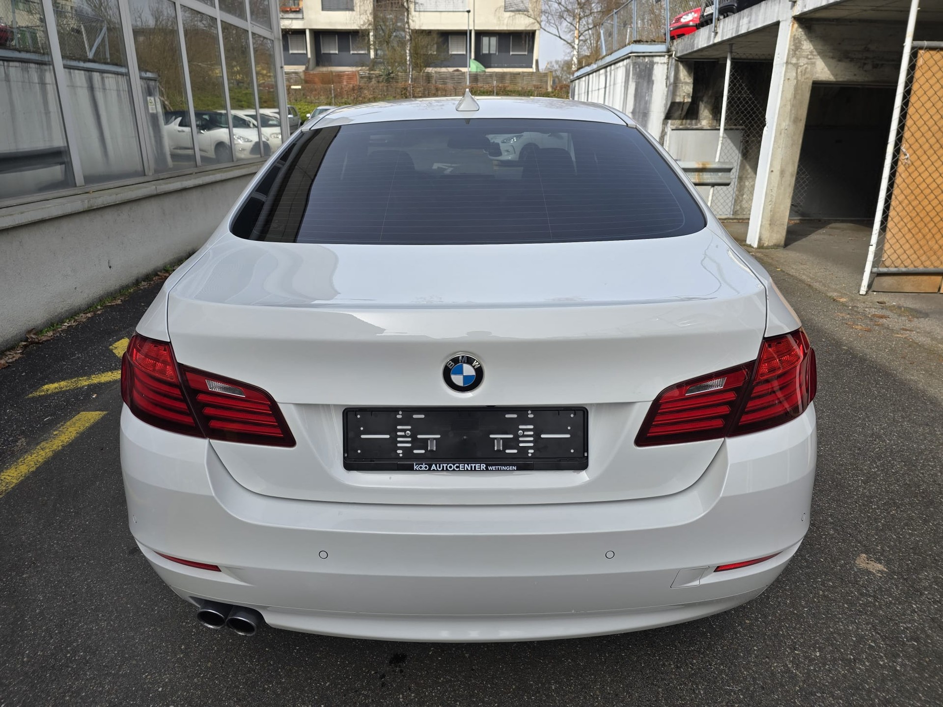 BMW 520D-image-2