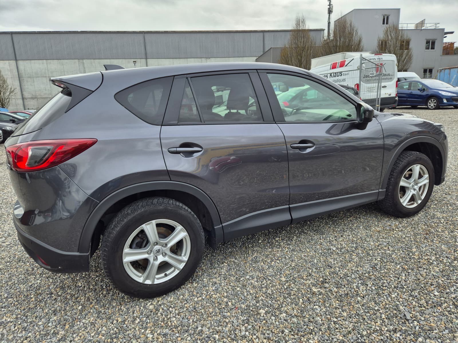 MAZDA CX-5 2.2 D HP Revolution AWD Automatic-image-4