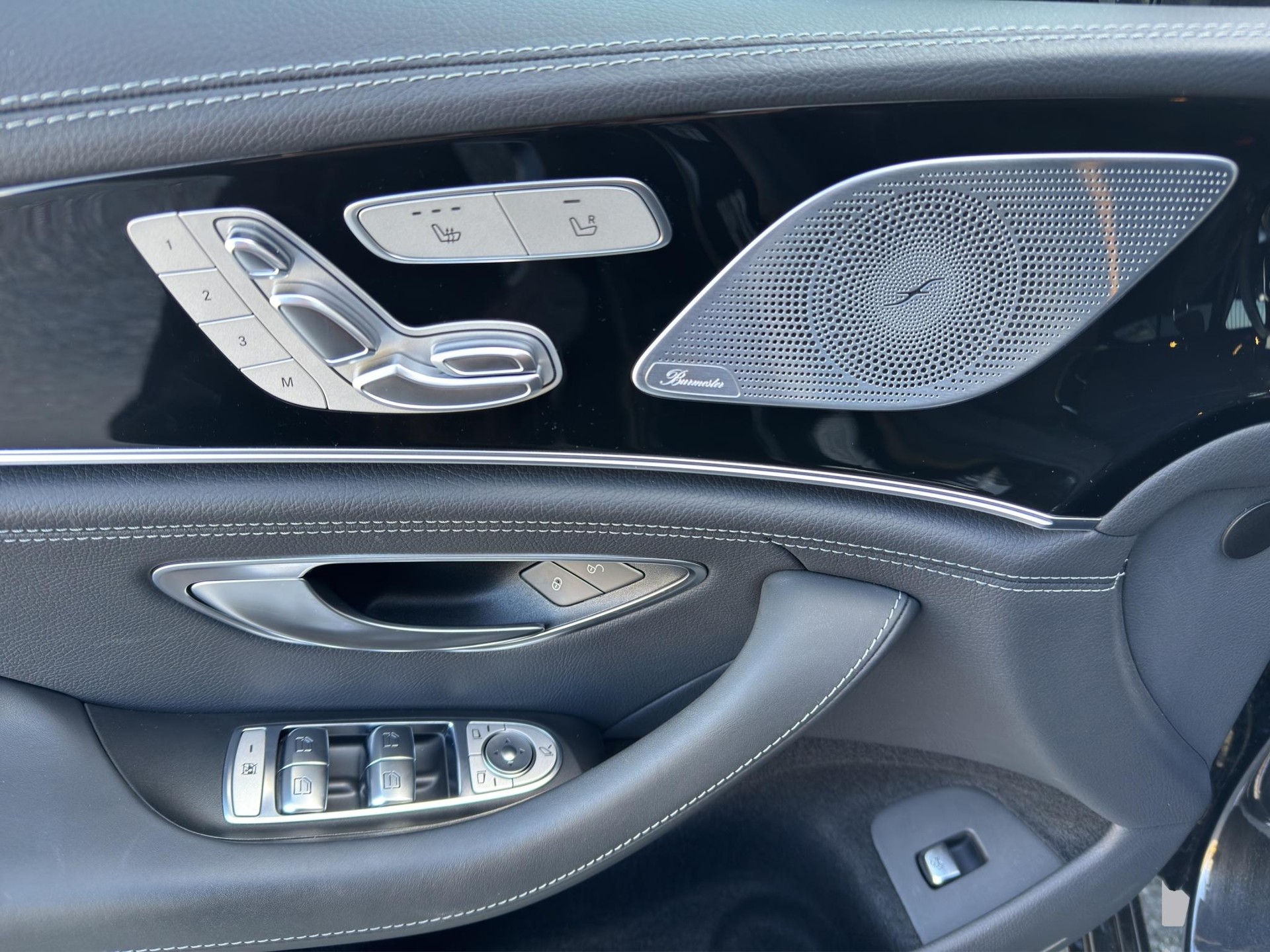 MERCEDES-BENZ AMG GT 53 4matic+-image-10