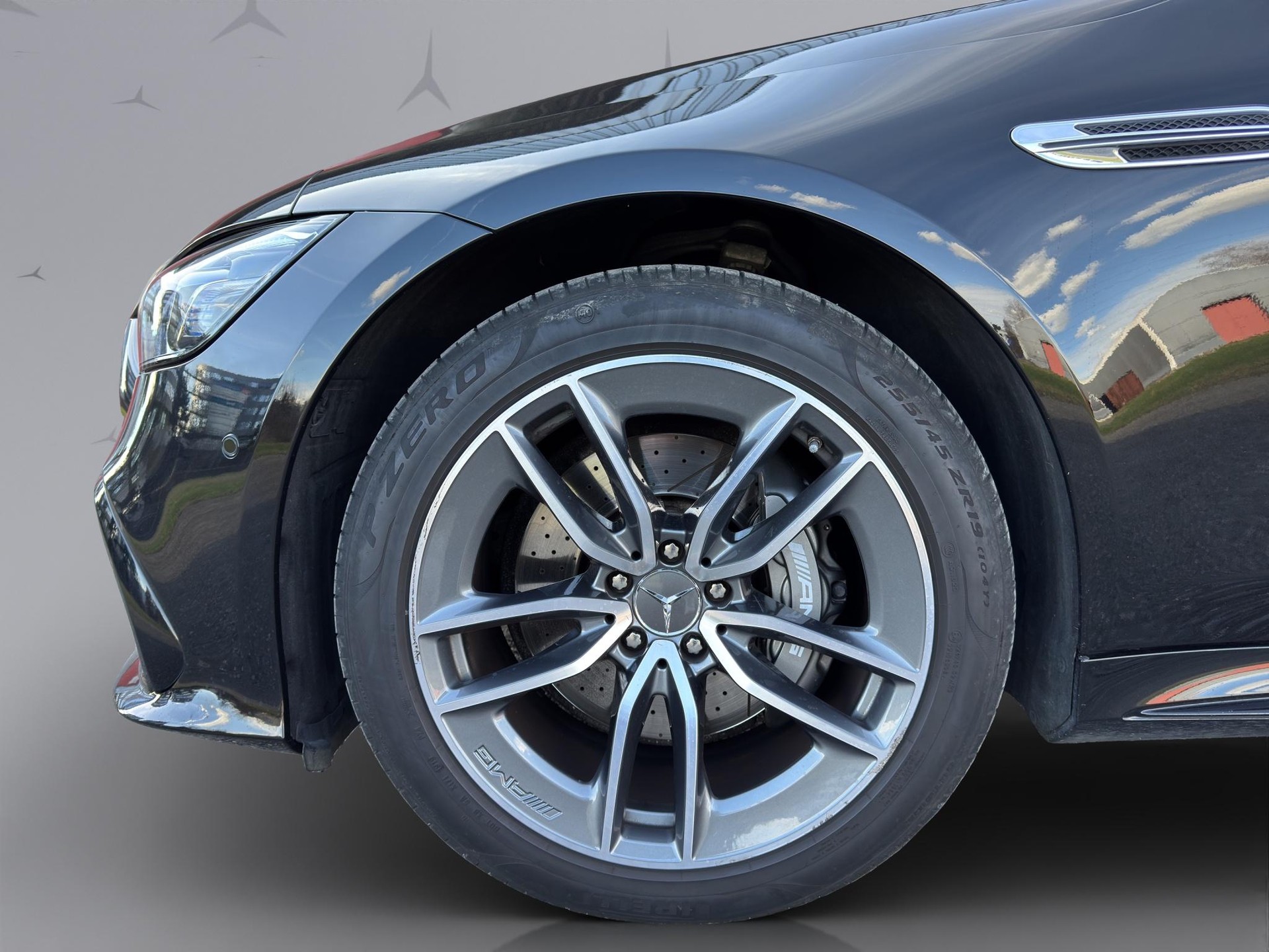 MERCEDES-BENZ AMG GT 53 4matic+-image-2
