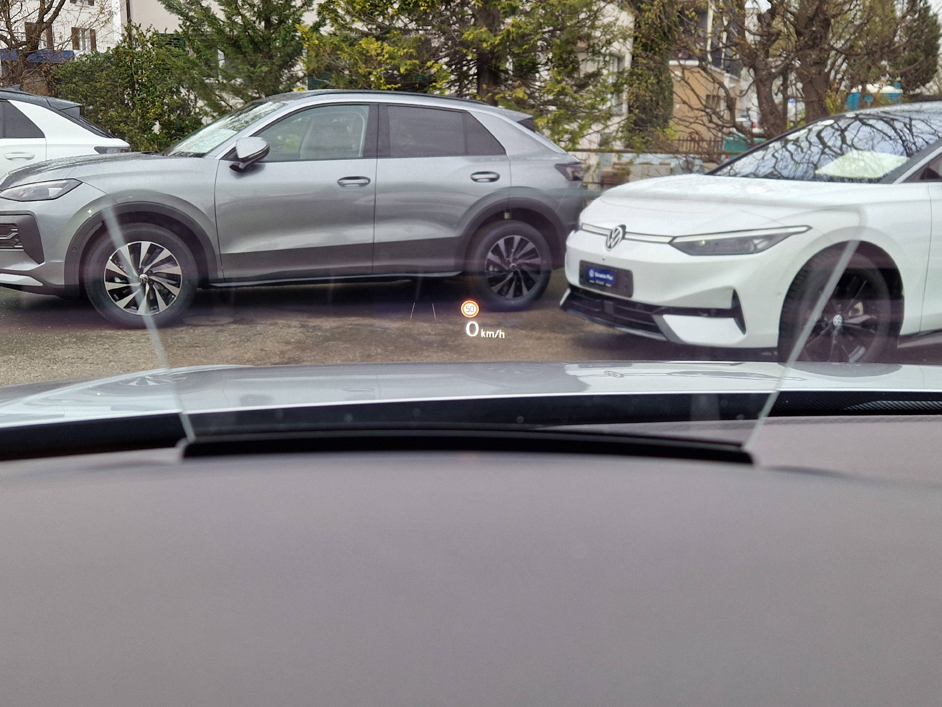 VW Tiguan 2.0 TDI R-Line DSG-image-12