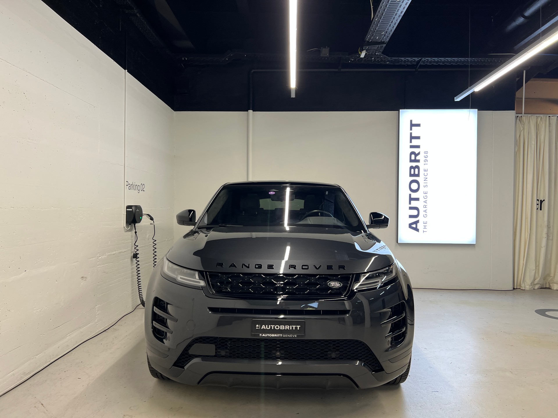 LAND ROVER Range Rover Evoque 1.5 T 300e R-Dynamic Autobiography-image-9