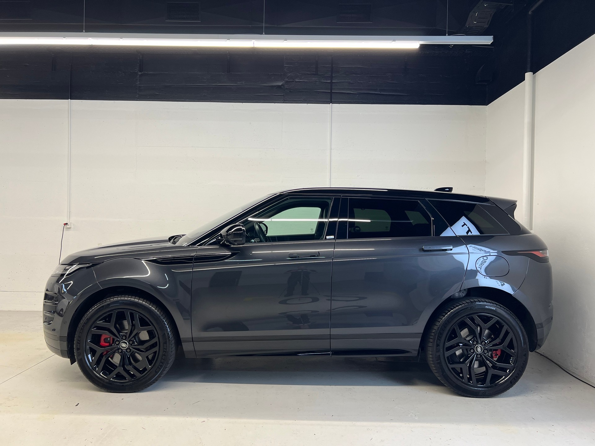 LAND ROVER Range Rover Evoque 1.5 T 300e R-Dynamic Autobiography-image-7