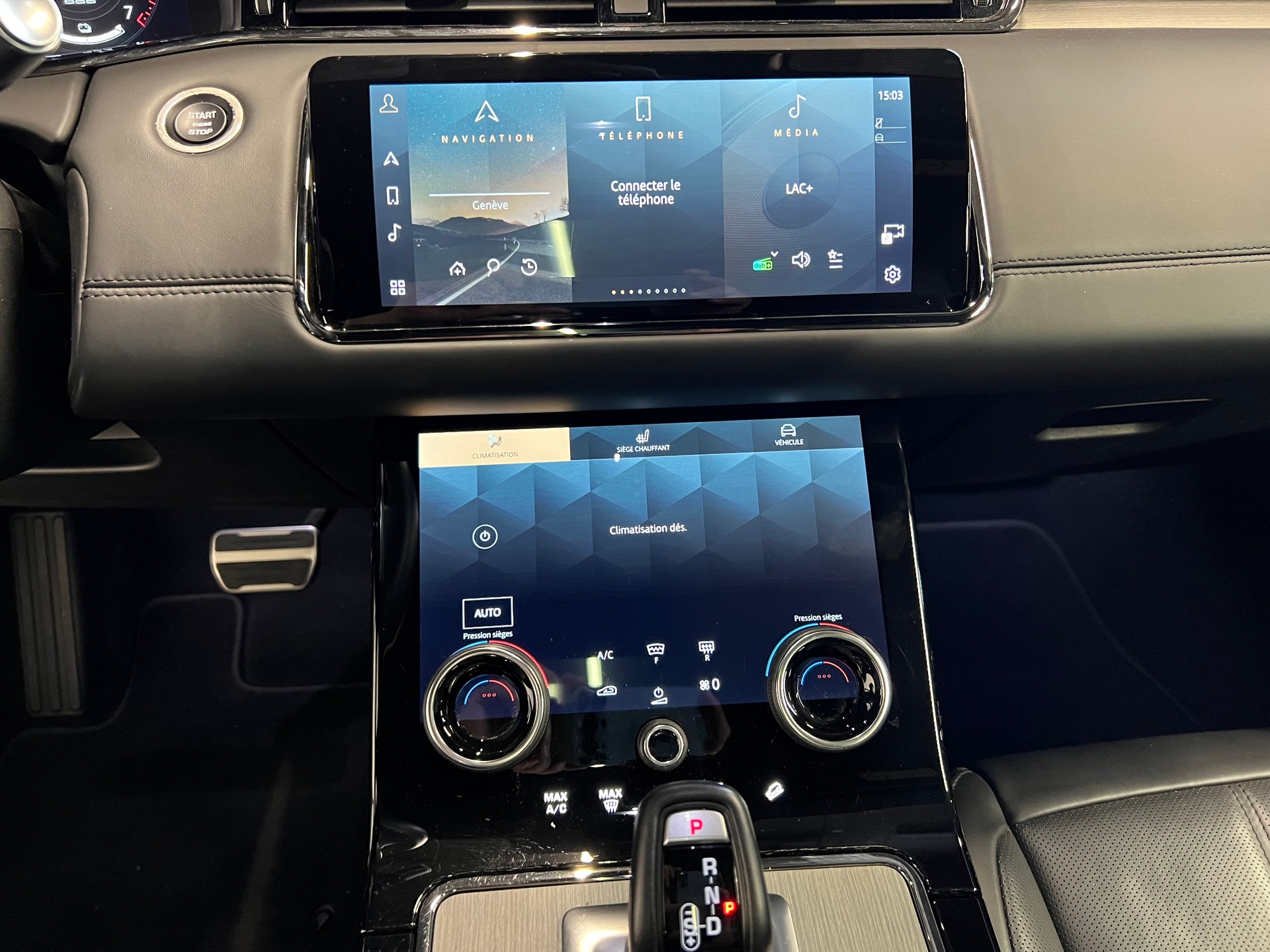 LAND ROVER Range Rover Evoque 1.5 T 300e R-Dynamic Autobiography-image-4