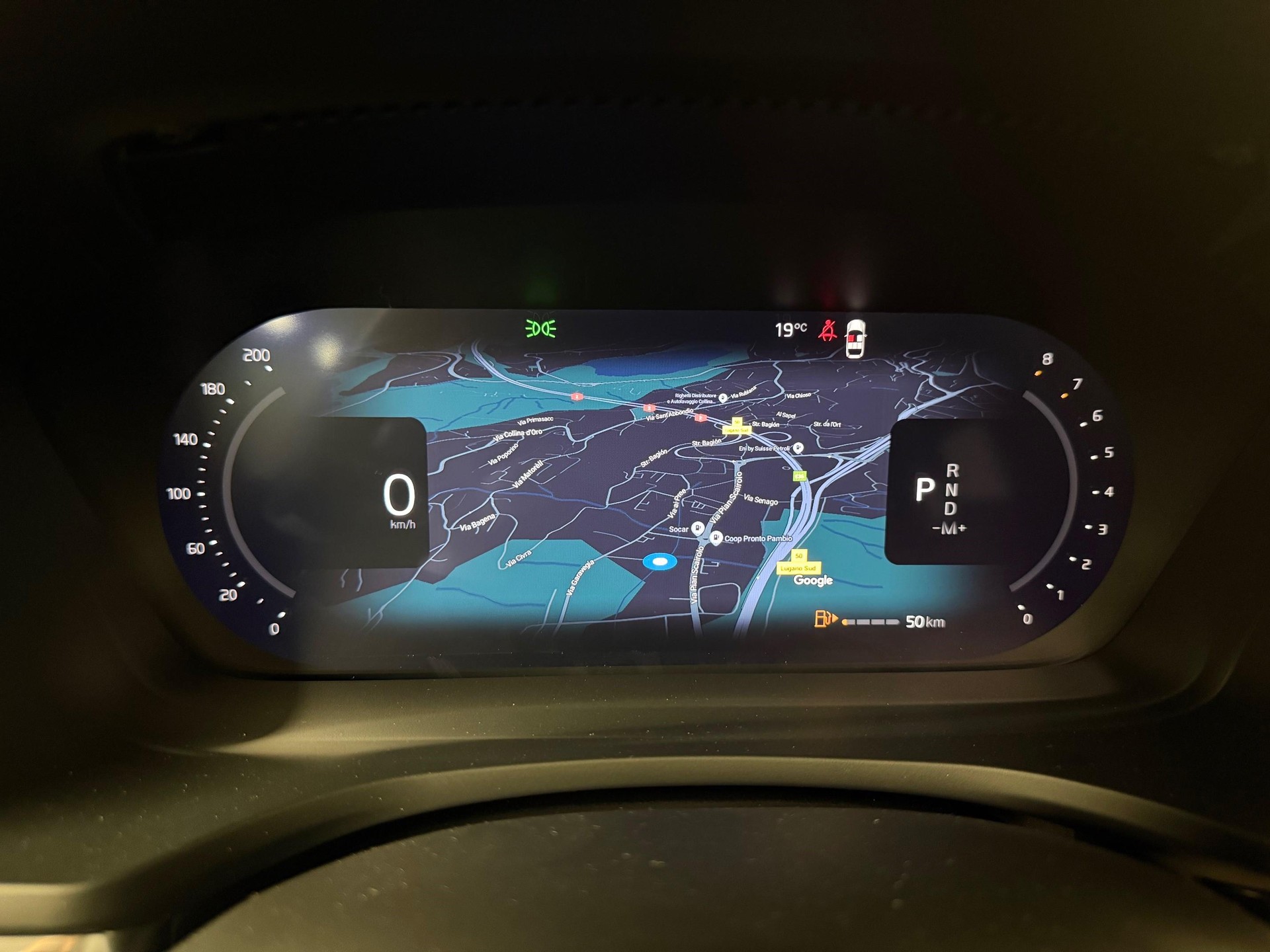 VOLVO V60 2.0 B4 Plus Dark-image-10