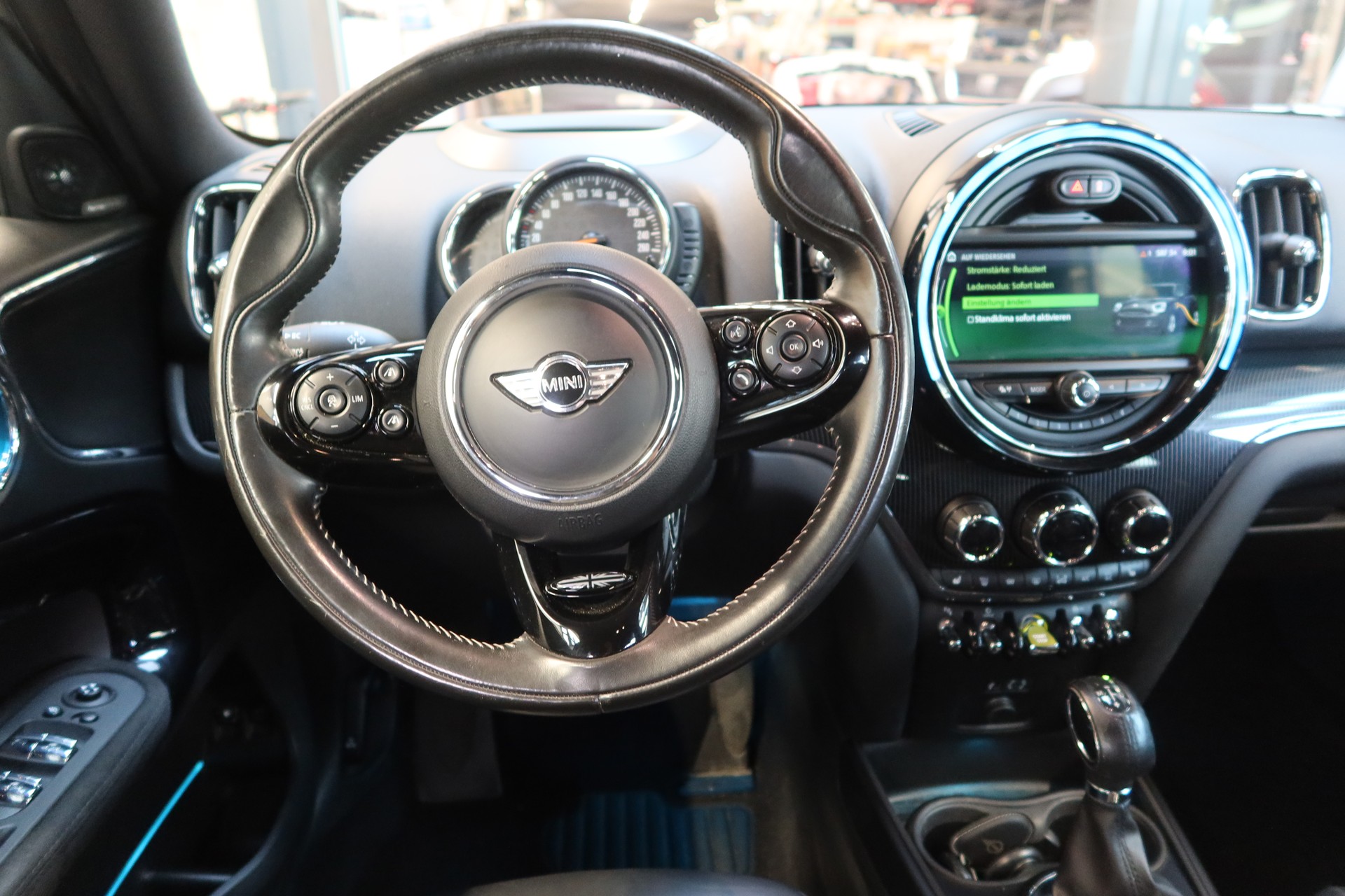 MINI Countryman CooperS E ALL4-image-9