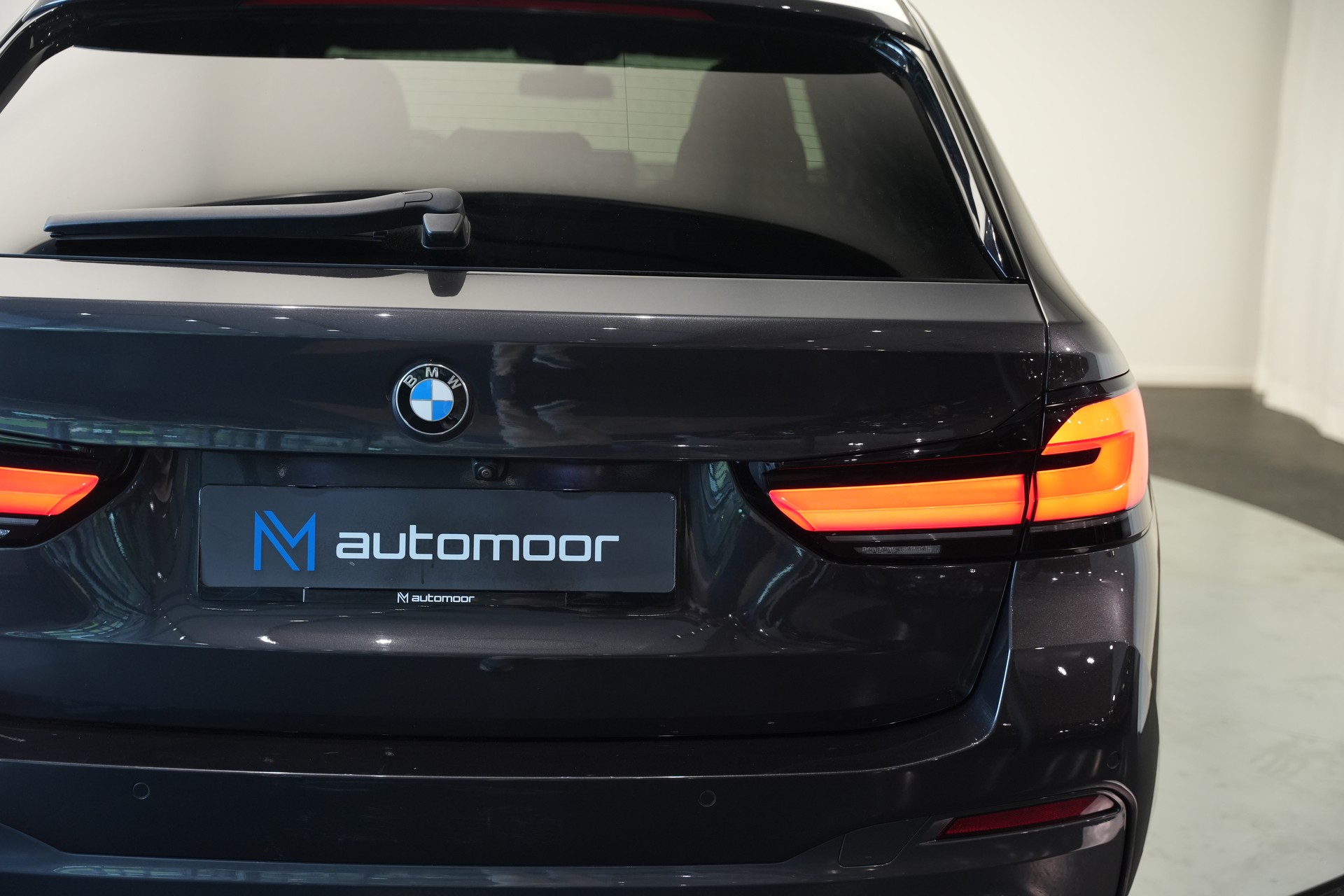 BMW 520d xDrive 48V Touring M Sport Steptronic *CH-Fahrzeug* *Sophistograu*-image-39