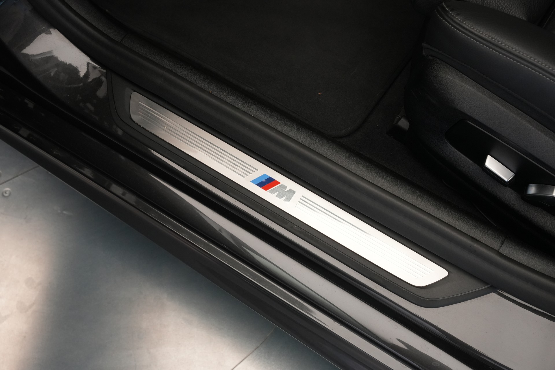 BMW 520d xDrive 48V Touring M Sport Steptronic *CH-Fahrzeug* *Sophistograu*-image-22