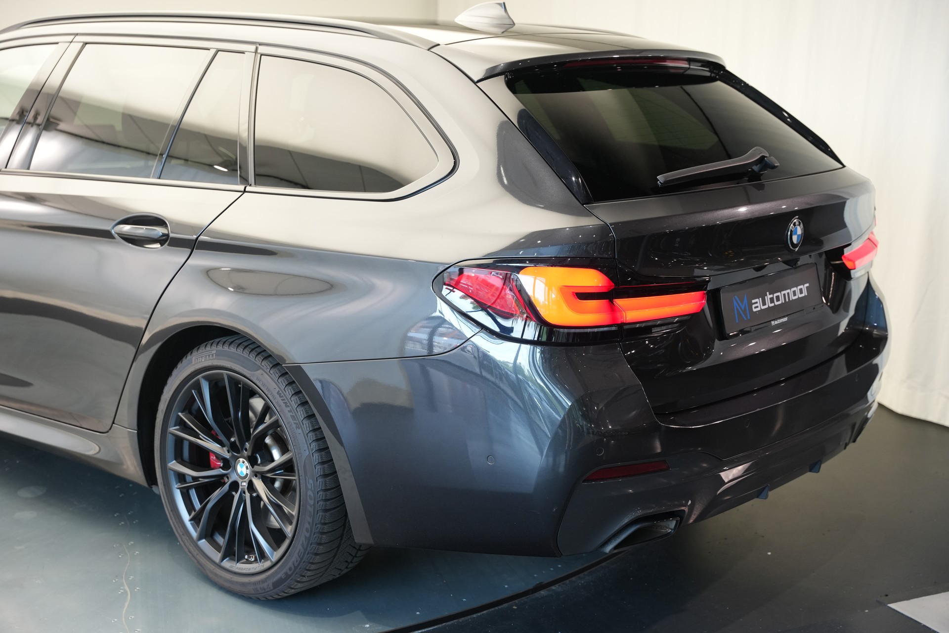 BMW 520d xDrive 48V Touring M Sport Steptronic *CH-Fahrzeug* *Sophistograu*-image-41